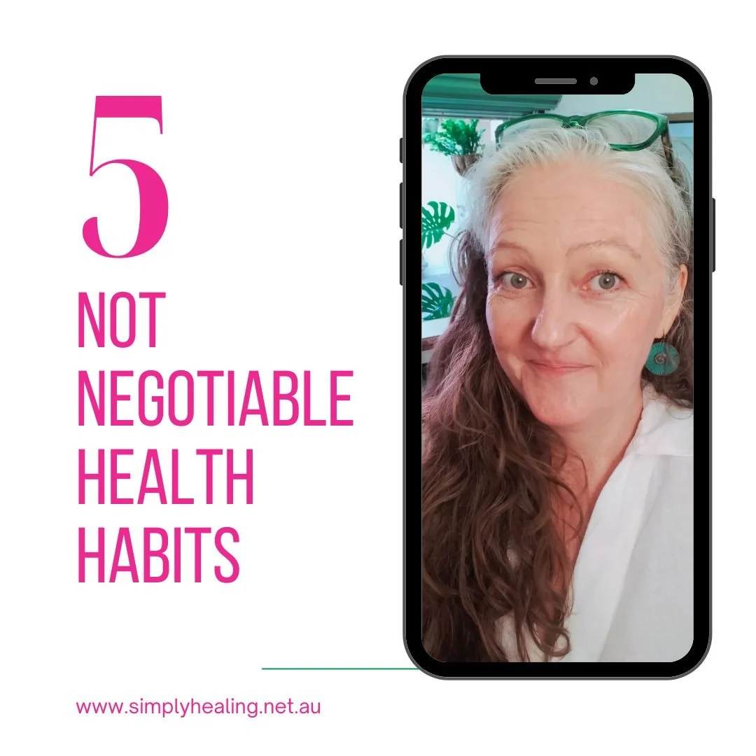 The basics aren&rsquo;t boring. They&rsquo;re the foundation.
We often overlook the simplest things because they don't feel "fancy" enough, but these 5 habits are the secret to Metabolic Momentum.
Swipe through for my 5 Non-Negotiables: 1️⃣