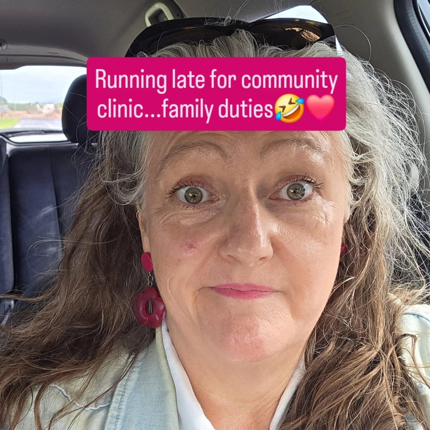 Best laid plans! Community clinic will be late today cause a quick trip tonthe airport has resulted in a list plane of luggage🤣🤣🤣. Don't ask🤣. I should make it by 10.30/11am. 
XxS