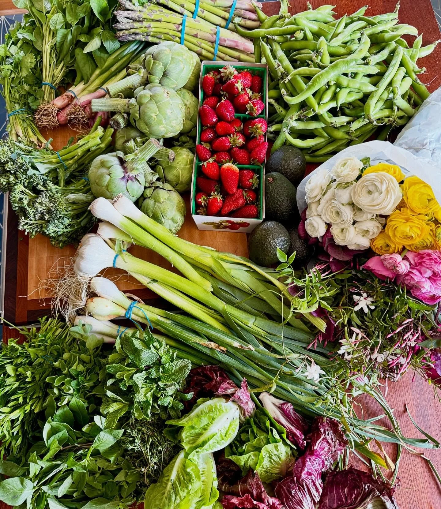 The farmers market was showing off today. Whats in your refrigerator? The smell@of shelling fresh fava beans is so special.