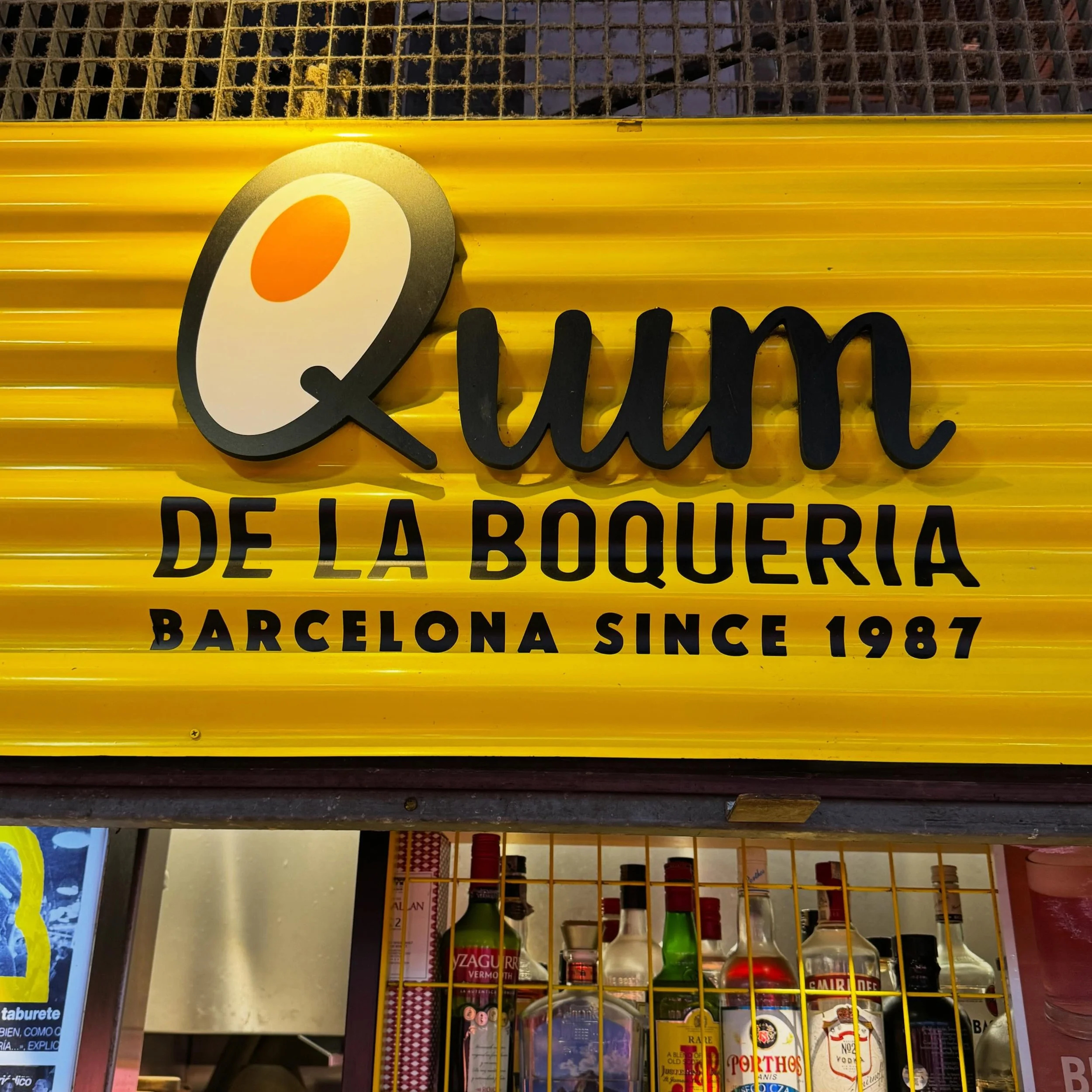 Breakfast at the market today was delicious.
Tortilla, razor clams, baby squid &amp; eggs