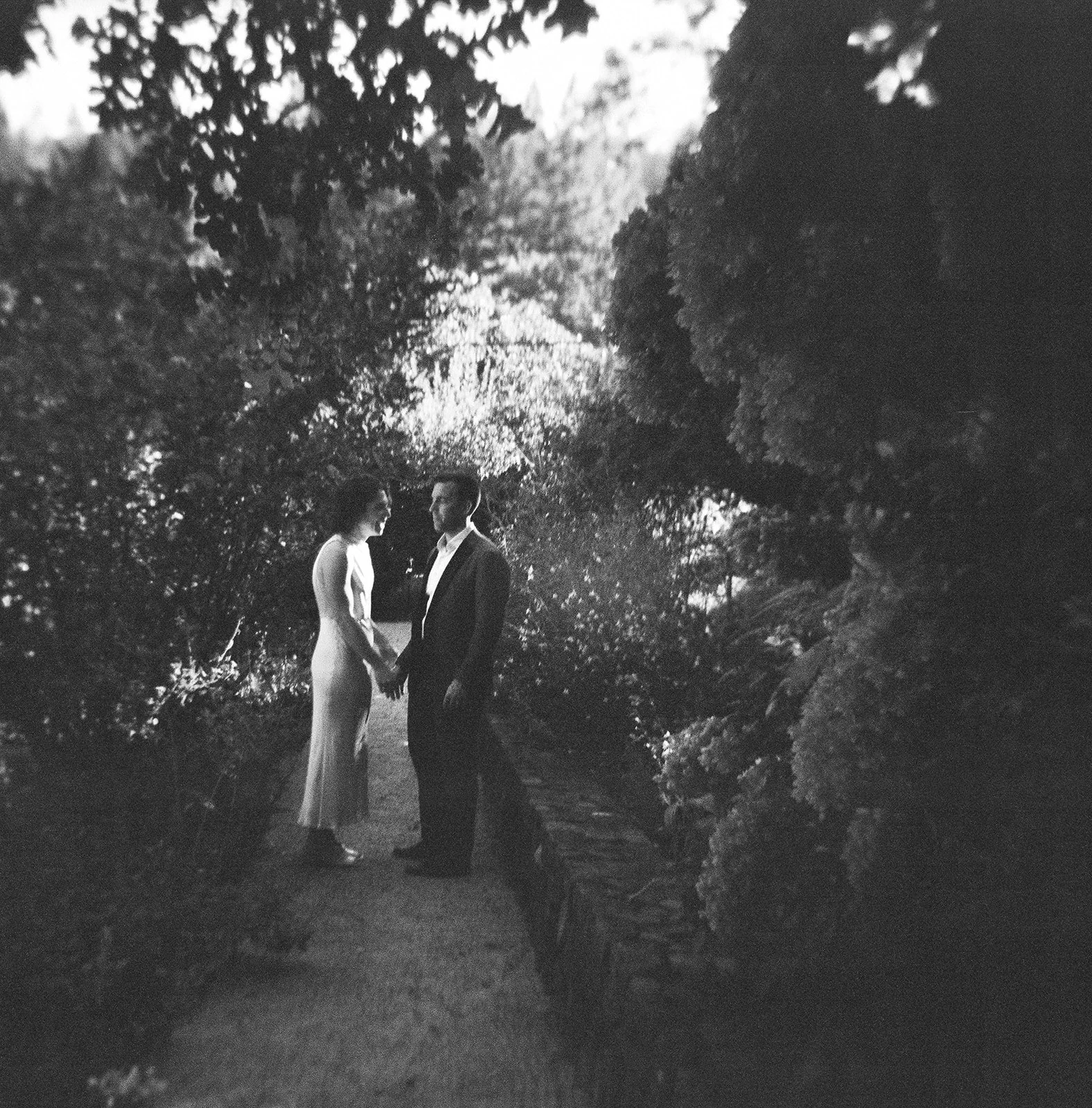  how to plan a backyard wedding