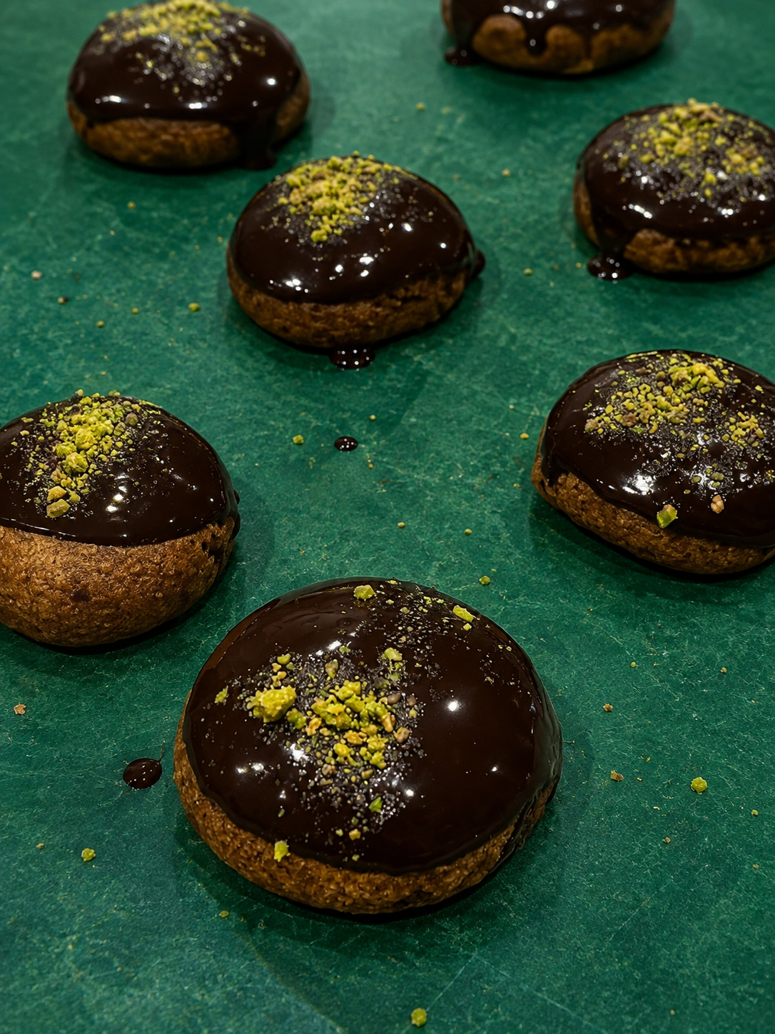 petite fréquence · pistazienbällchen · grün