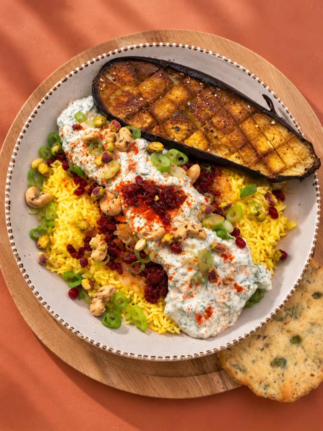 von der ganzheit. safranreis mit berberitzen · ofenaubergine · zitronen-kräuterquark · za’atar-roti
