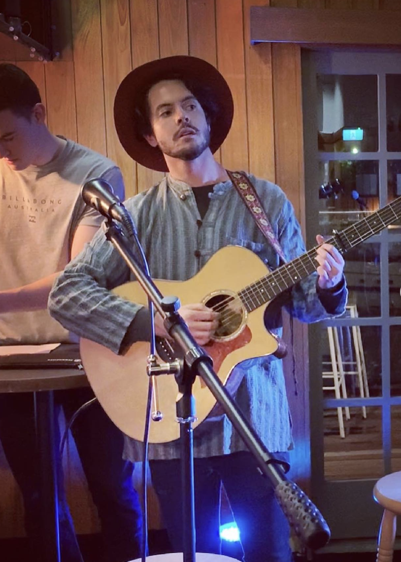 Jimmy Guitar pic.png