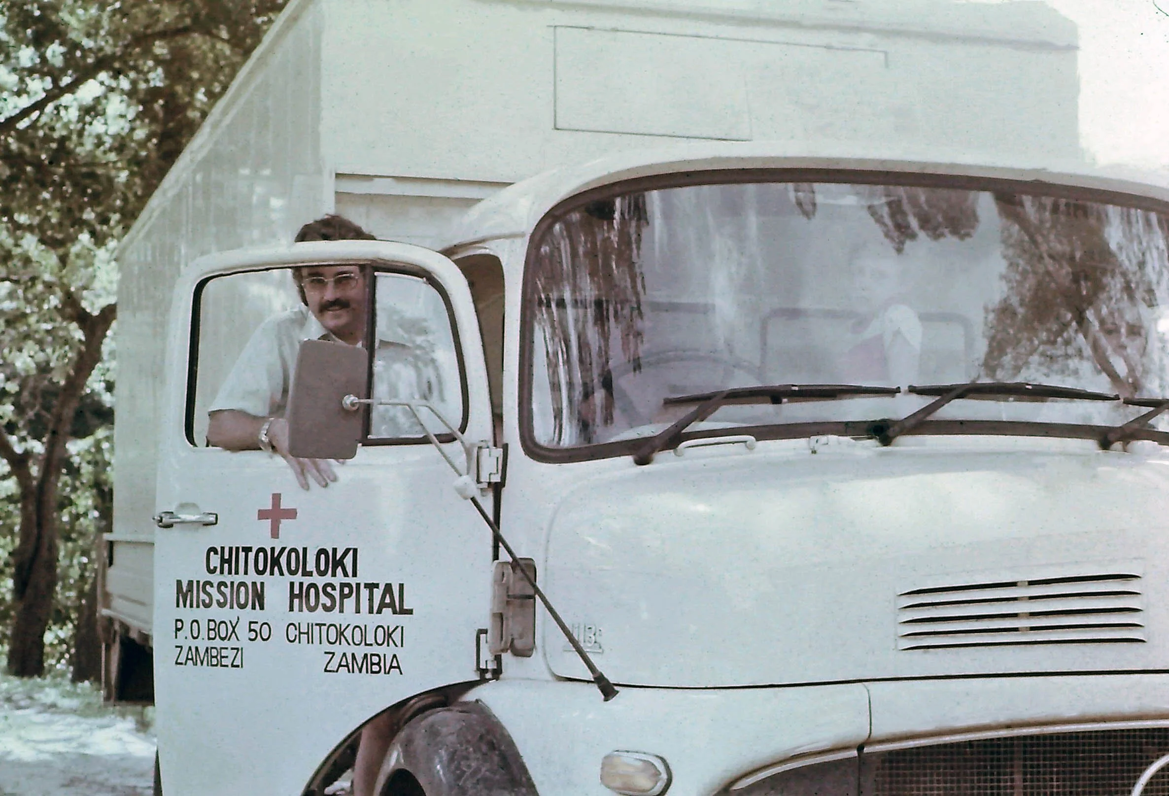 Mission Benz Truck