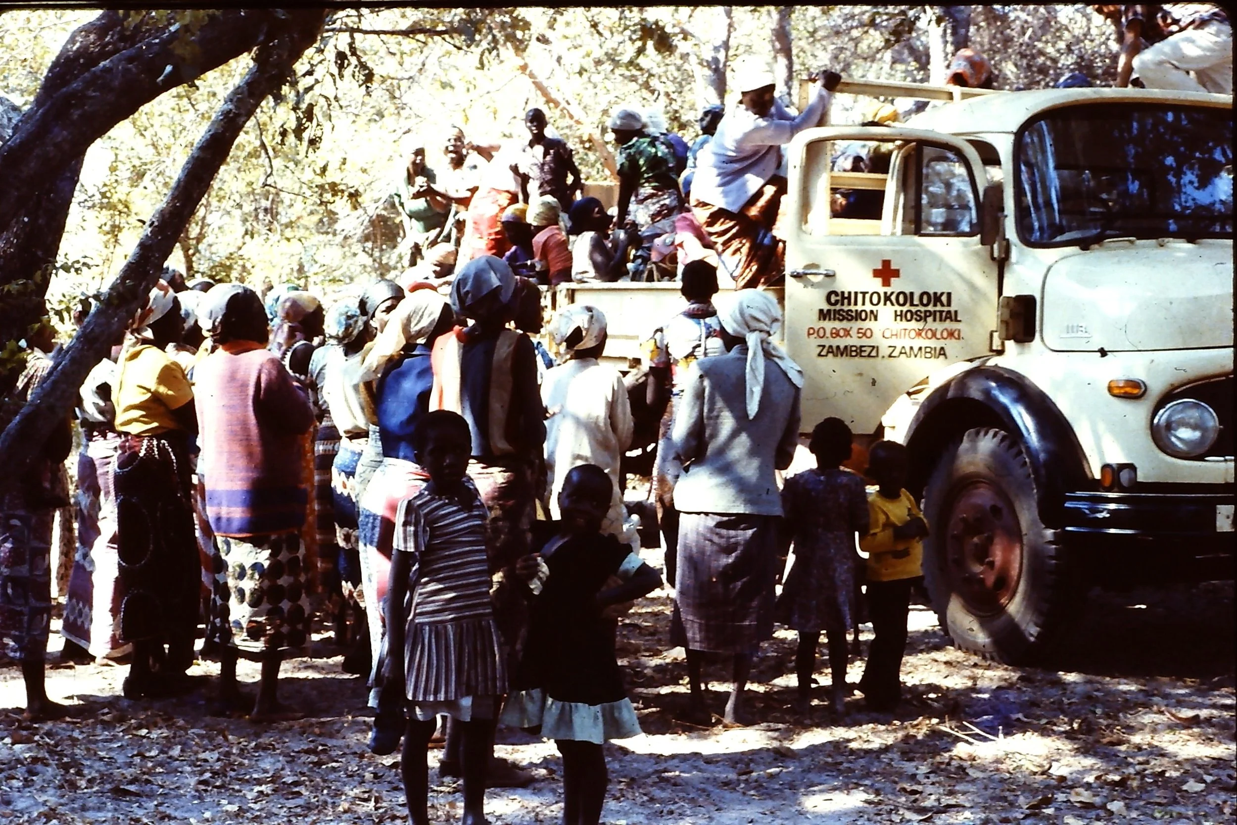 Chit truck & passengers