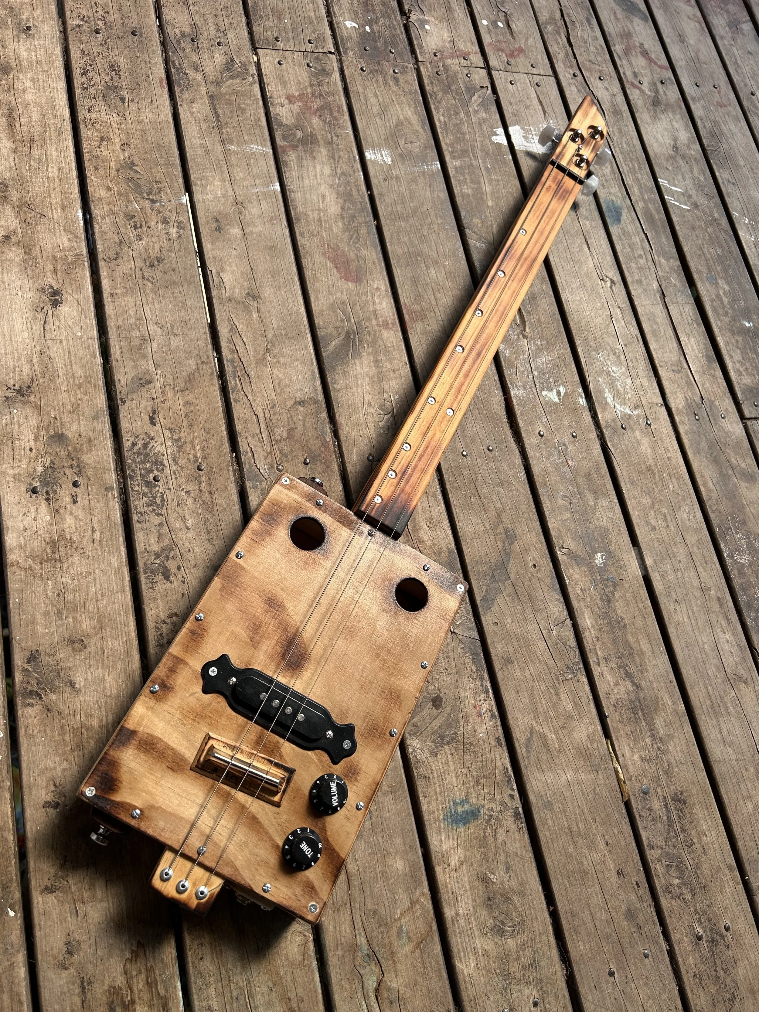 ‘Burn it!’ Fretless Electric 3 string CBG