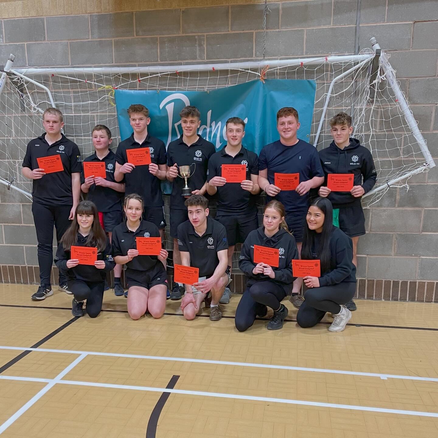 🏆❄️WINTER SPORTS LEAGUE ❄️🏆
After 6 weeks of dodgeball the top 4 teams played a finals night. 
Well done to all teams who entered 🏐
Congratulations to Dolau YFC who took home the trophy 👏🏻 
🥇Dolau YFC 
🥈Radnor Valley YFC 
🥉Knighton YFC 
🏅Edw