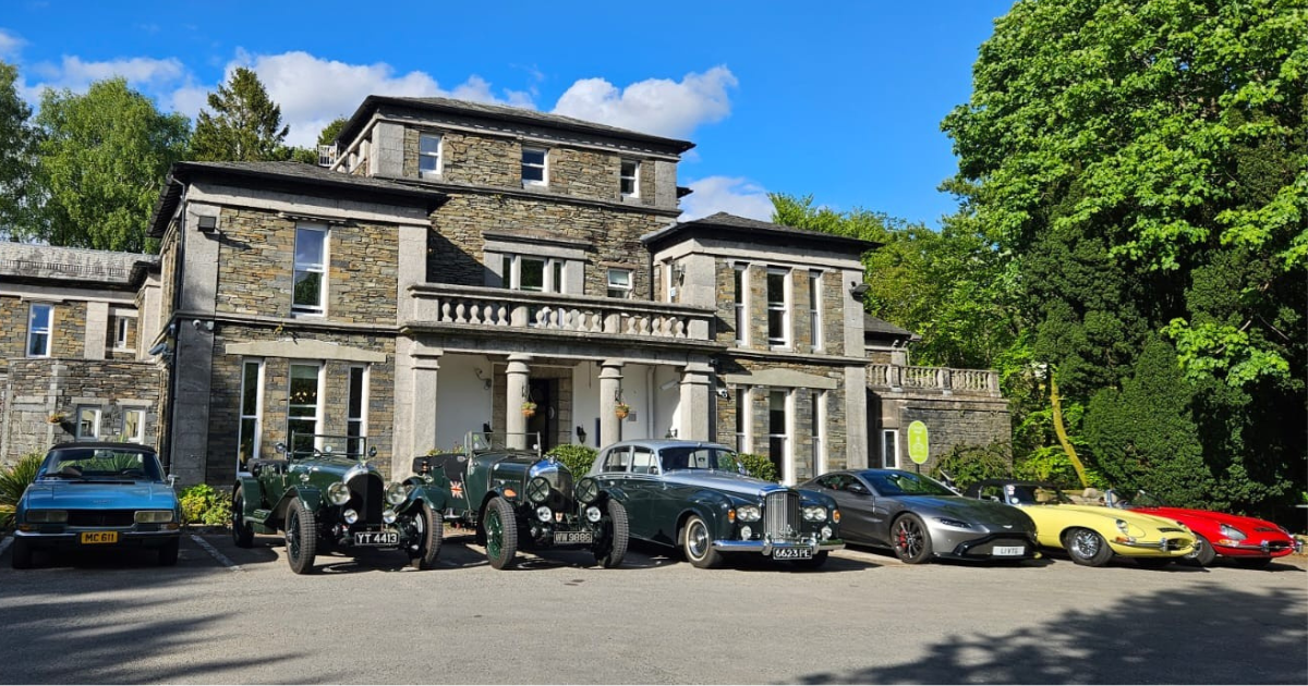 Classic Cars parked outside of Windermere Manor Hotel