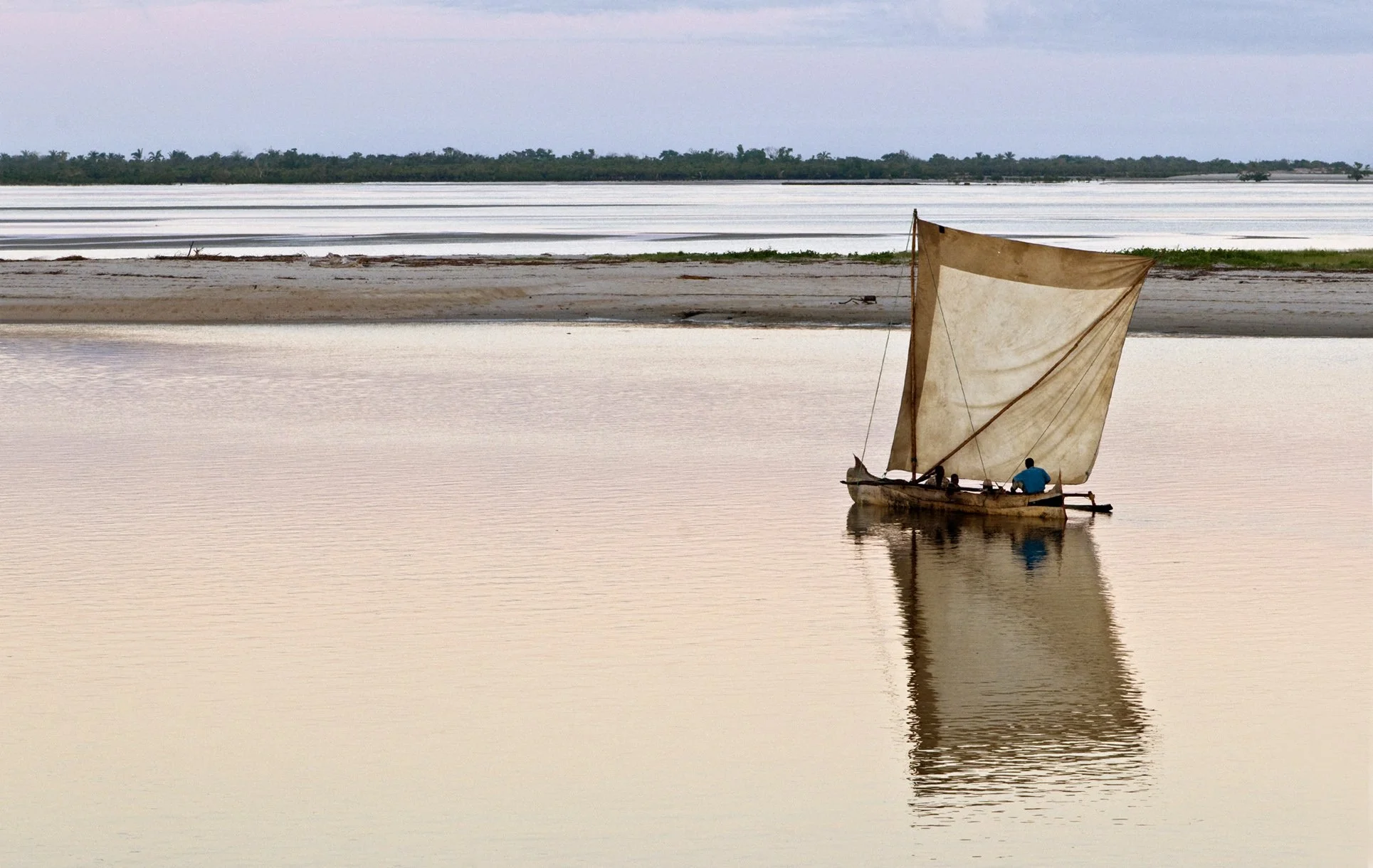 BELO 2 (15 X 24).jpg