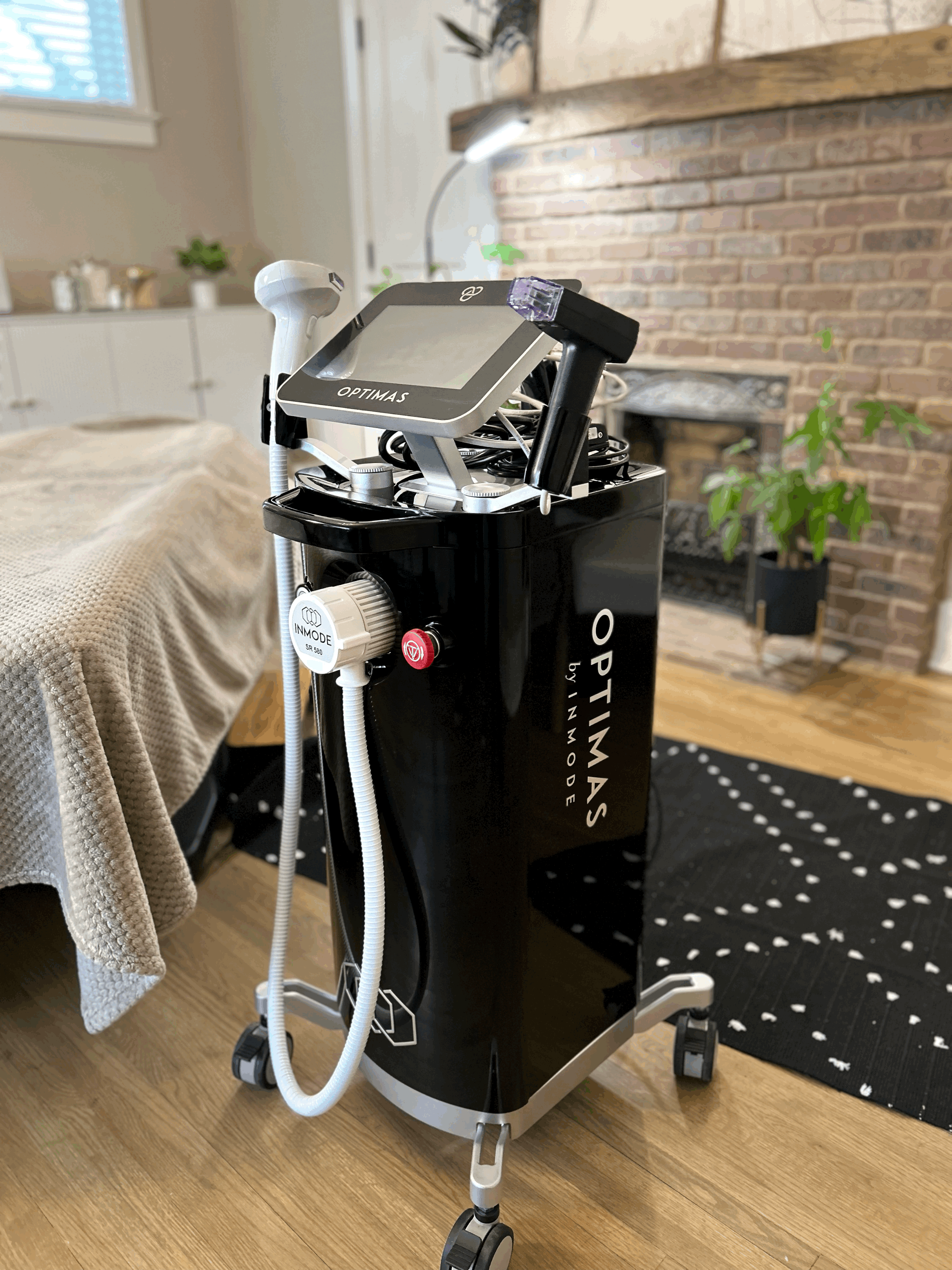 IPL vs. Other Laser Treatments: What’s the Difference?