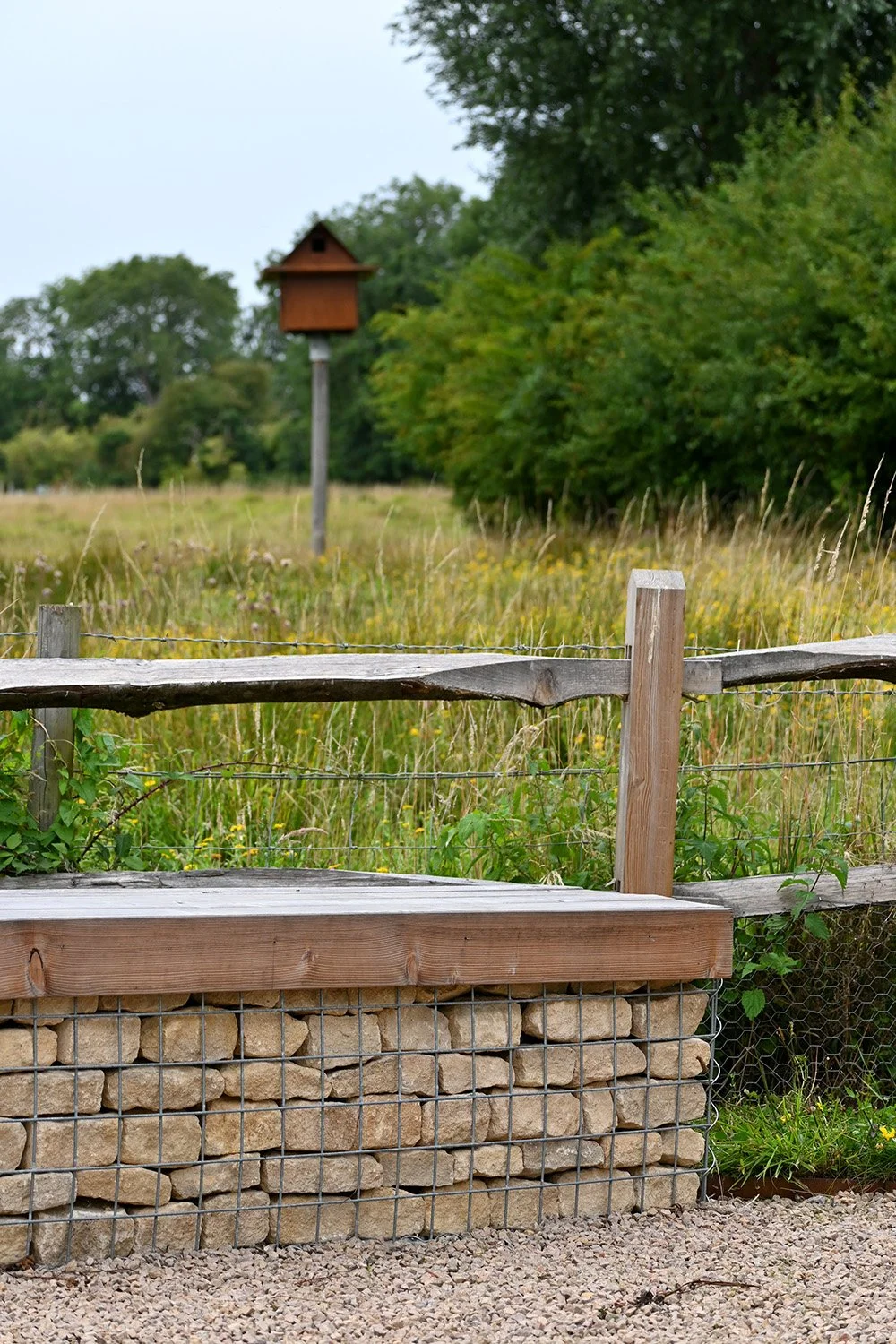 robert-johnson-garden-design-Cambridgeshire-bespoke-seating-bench-limestone.jpg