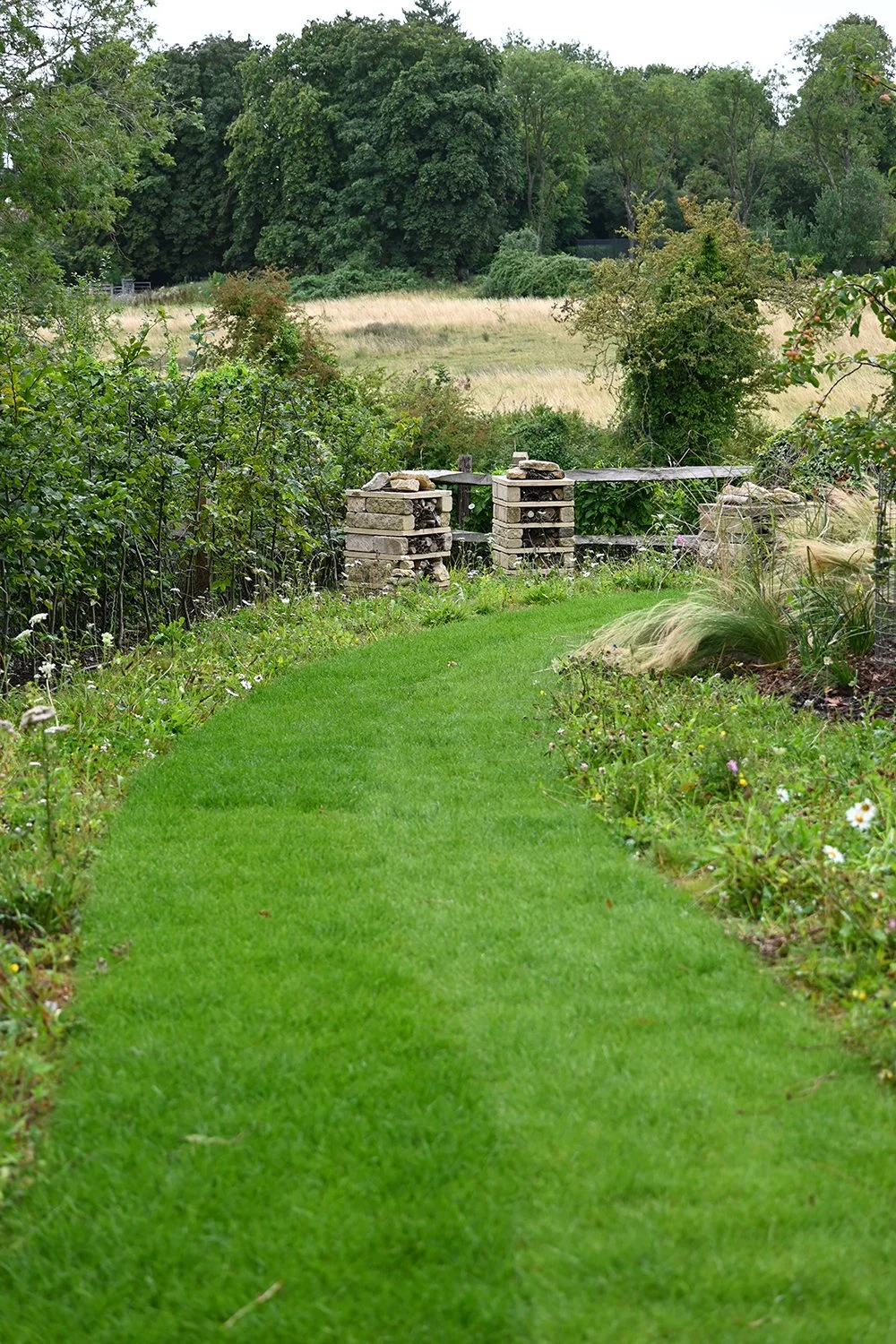 robert-johnson-garden-design-Cambridgeshire-bug-hotel-wildlife.jpg