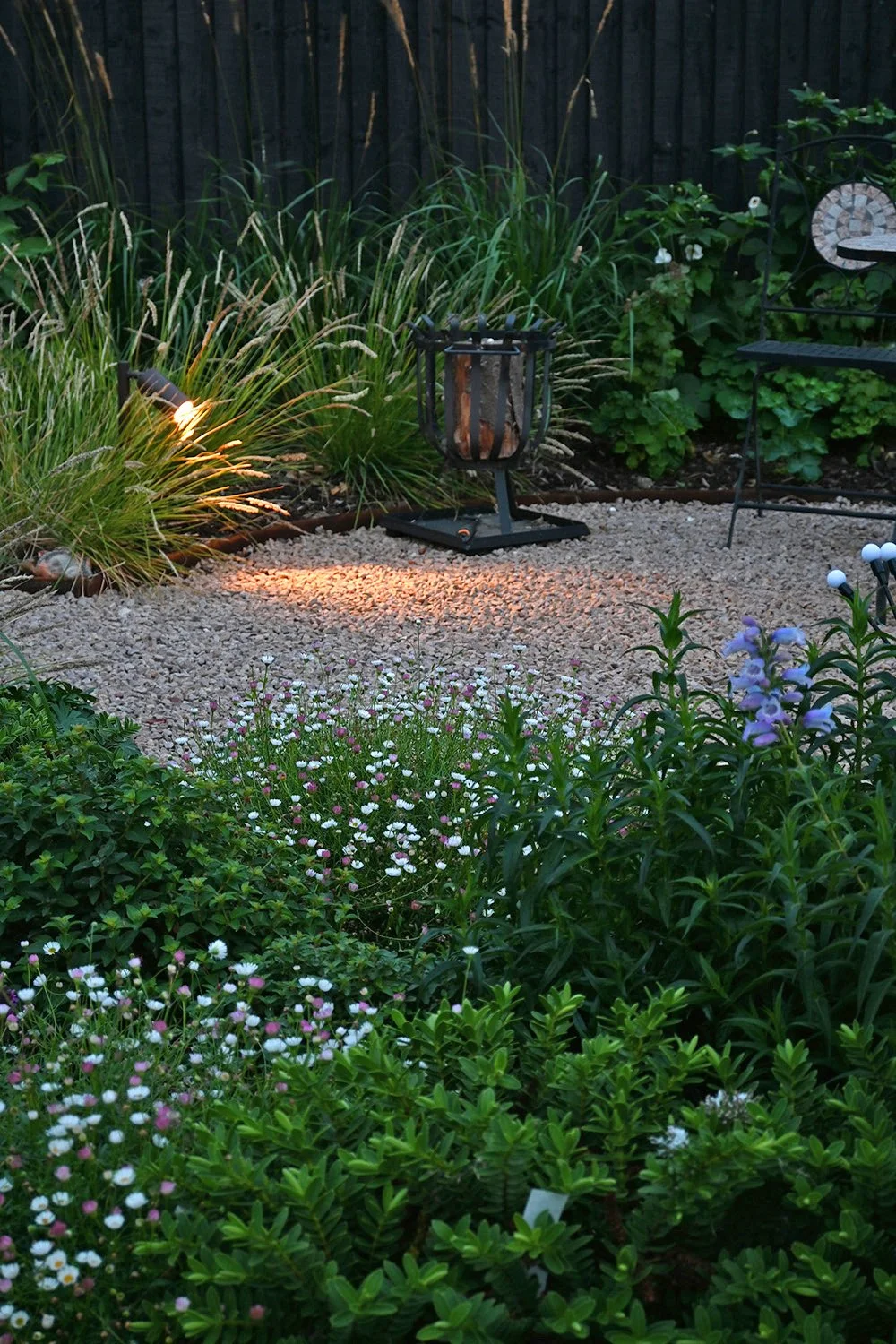 robert-johnson-garden-designer-planting-lighting-soft-ornamental-grasses.jpg