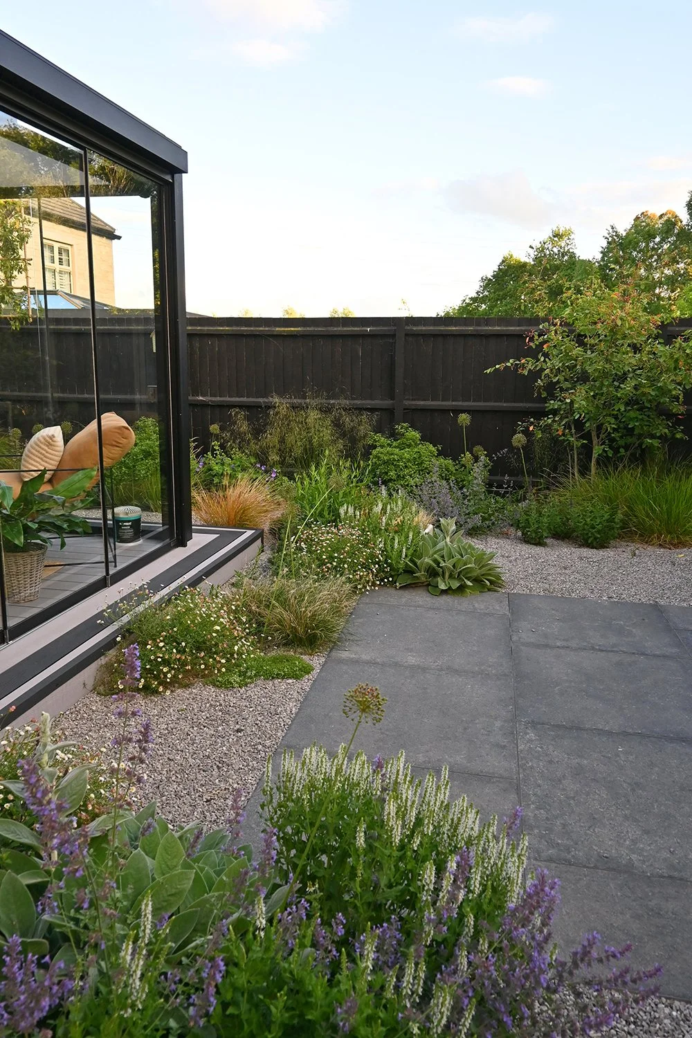 robert-johnson-garden-design-Stamford-planting-porcelain-paving.jpg