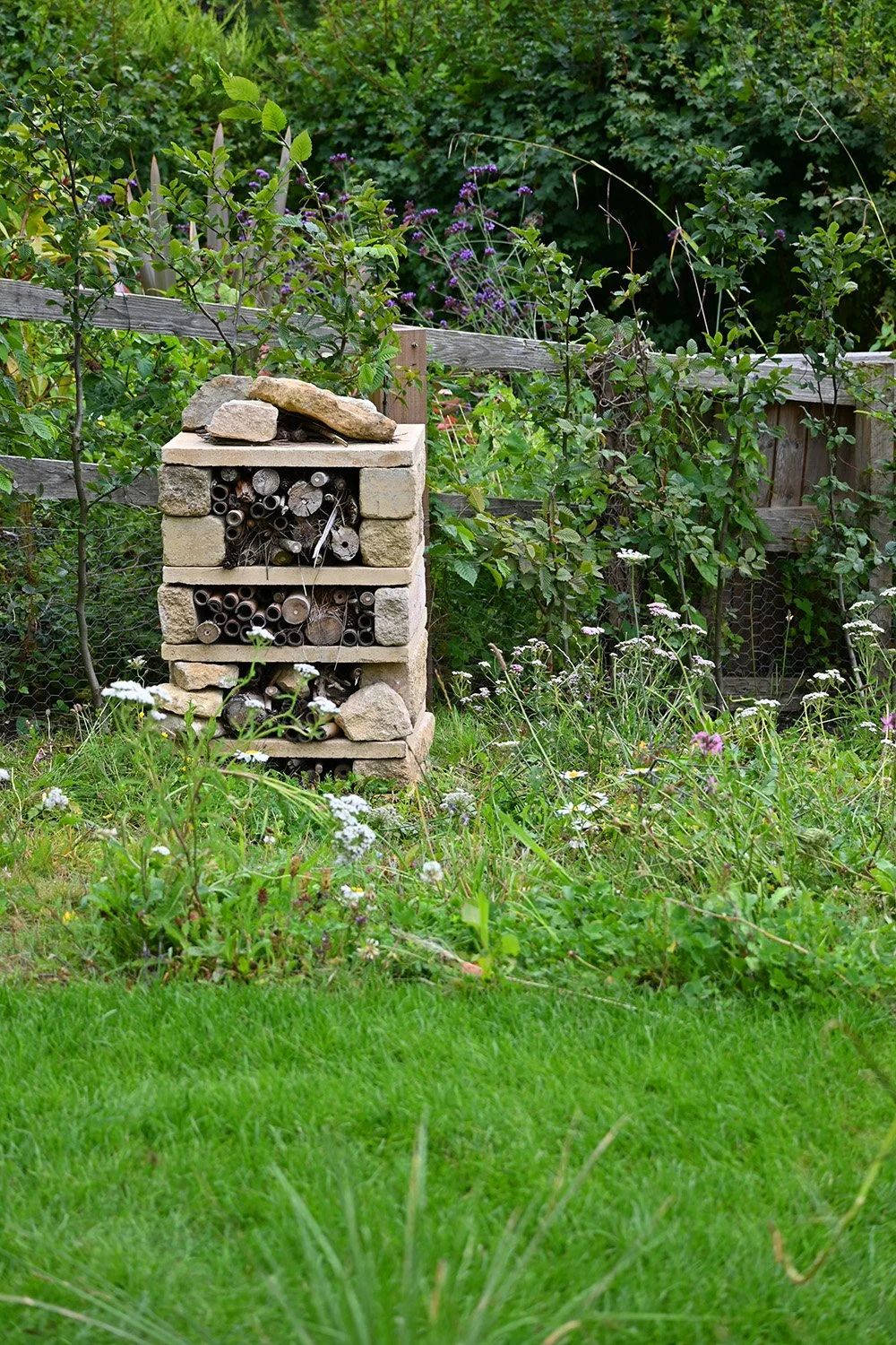 robert-johnson-garden-design-Cambridgeshire-bug-hotel2.jpg