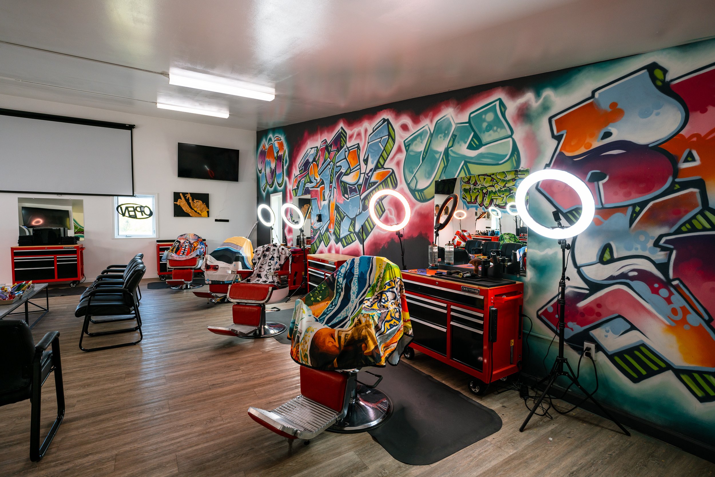 Level Up Barbershop - Barber Shop in North Pole