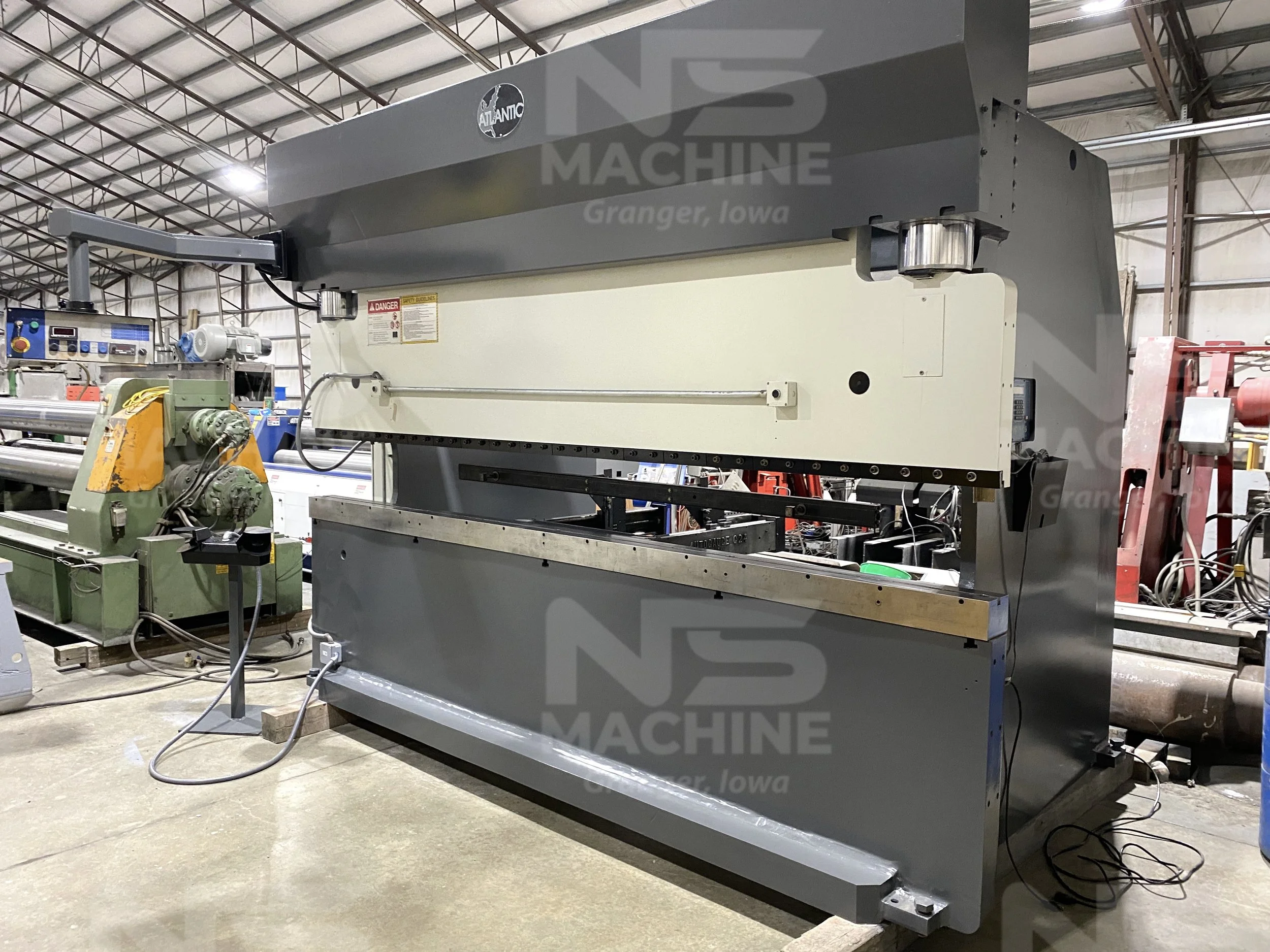 275 Ton Atlantic Hydraulic CNC Press Brake | 14022-1