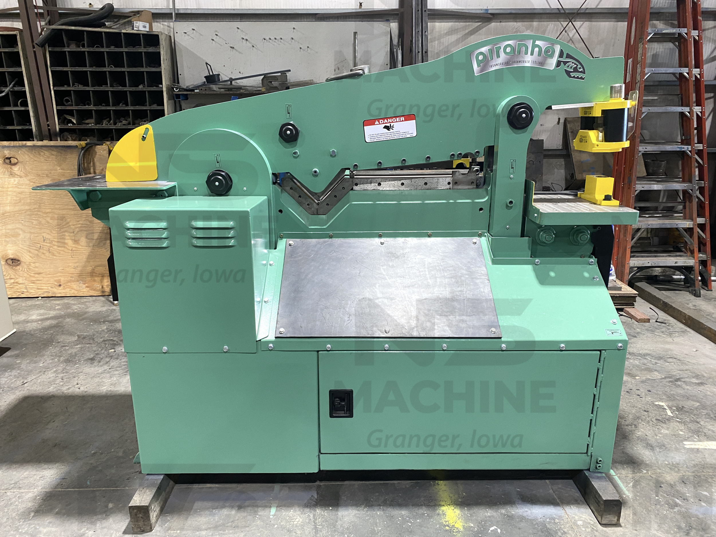 90 Ton Piranha Hydraulic Ironworker | 13927-4