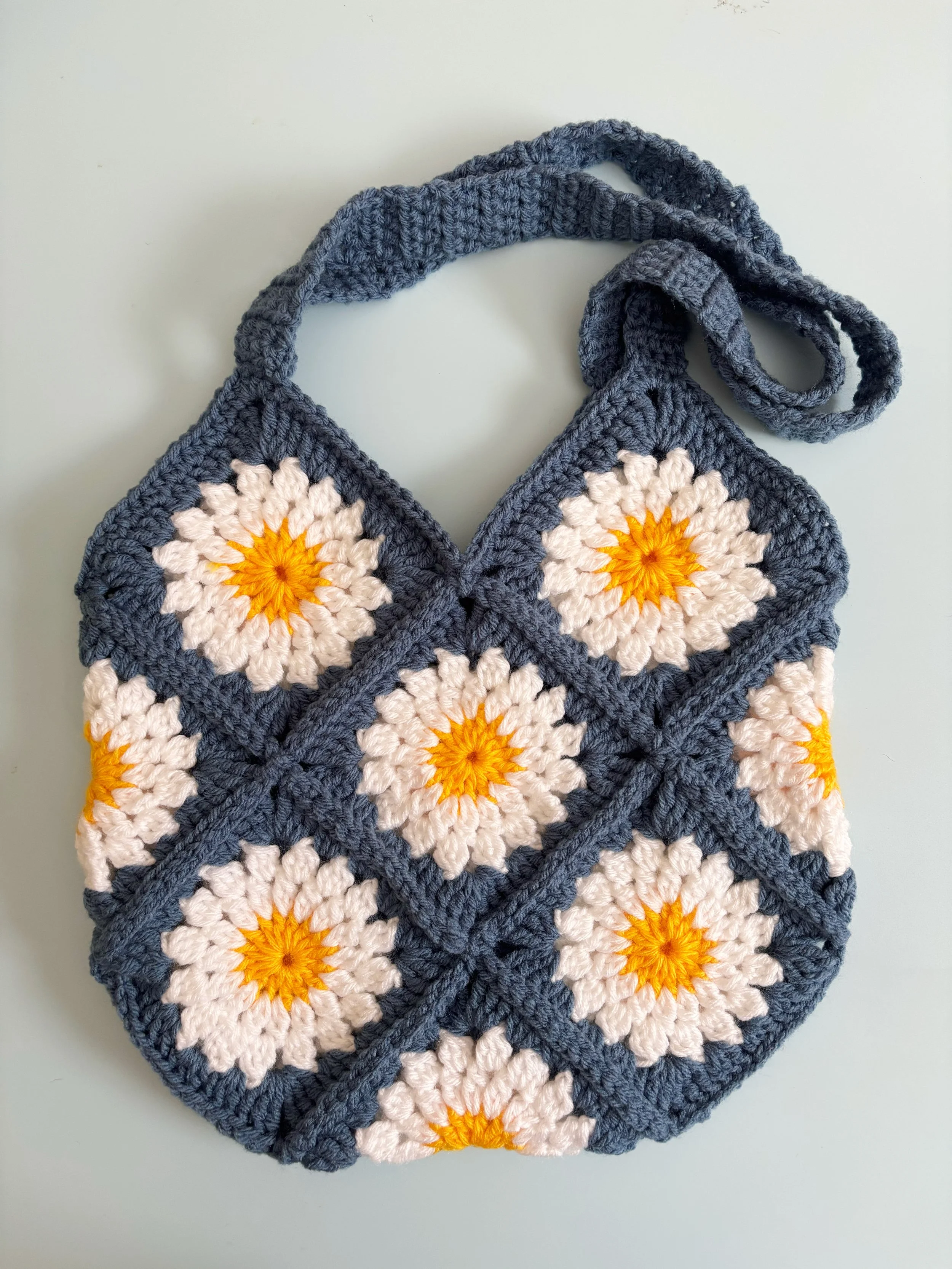 Daisy tote.jpg