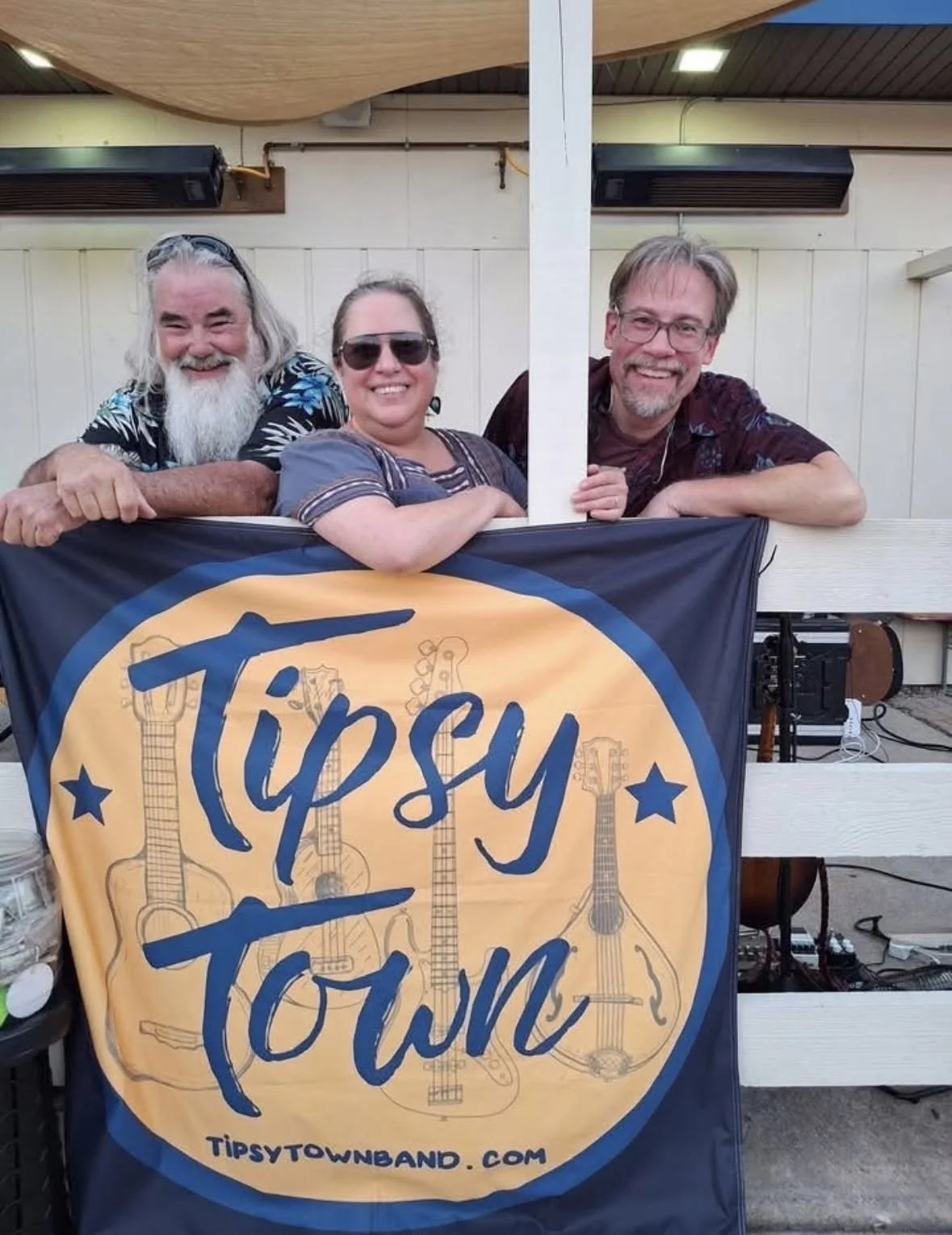 Live Music: Tipsy Town