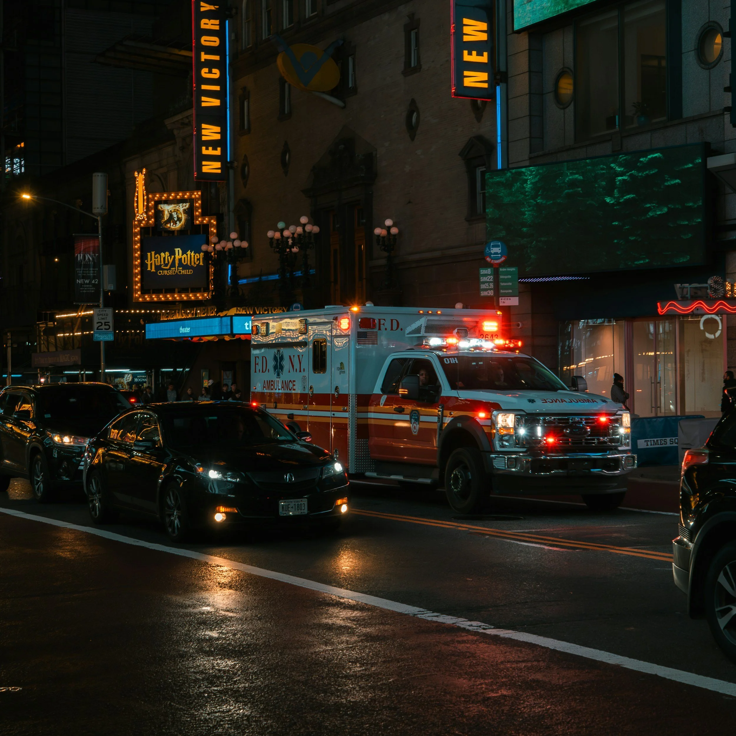 New Yorkers in Danger of Falling into EMS Dispatcher  ‘Abyss’, Council Member Warns 