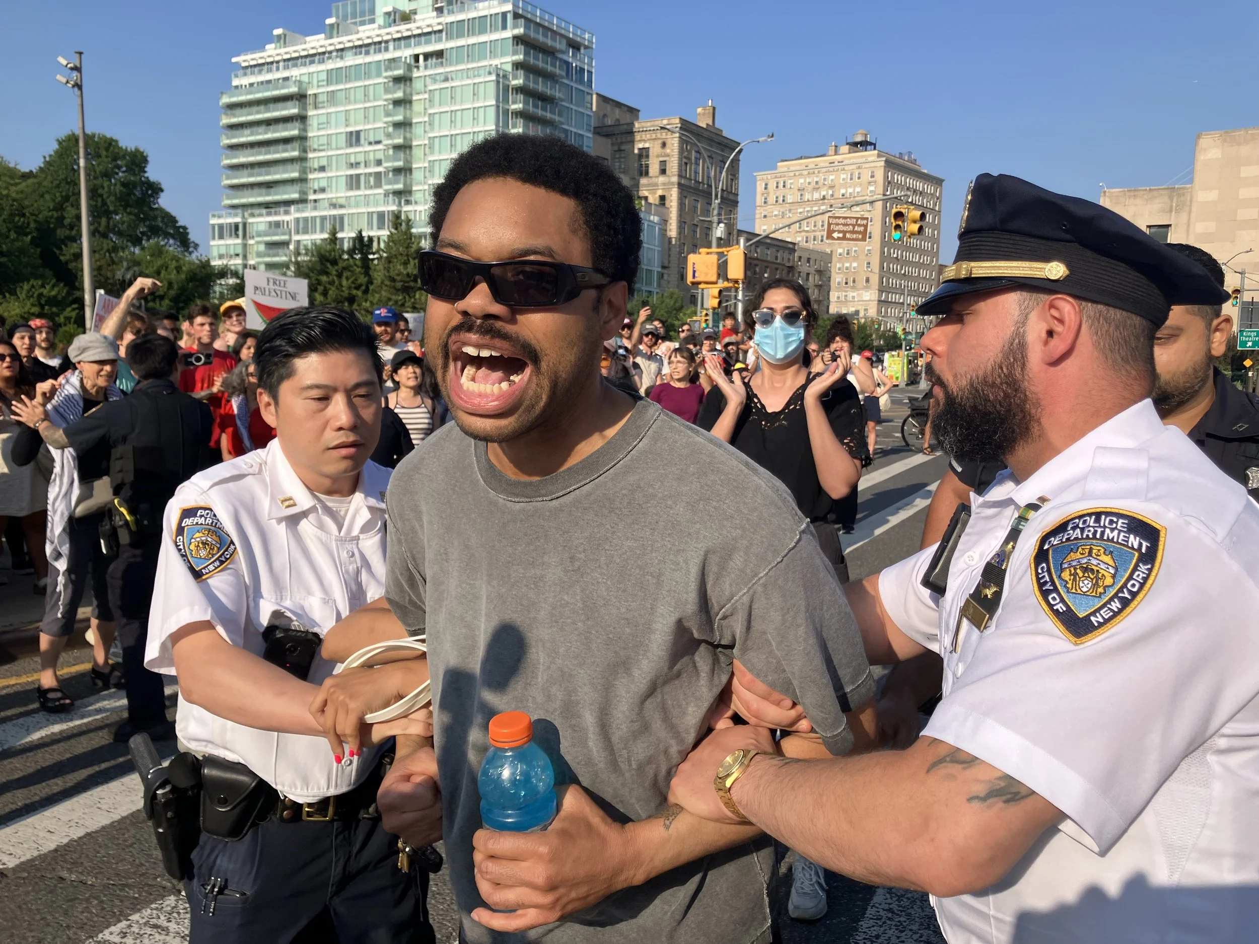 Watch: Working Class Families Shut Down Traffic in BK to Protest Gaza Genocide