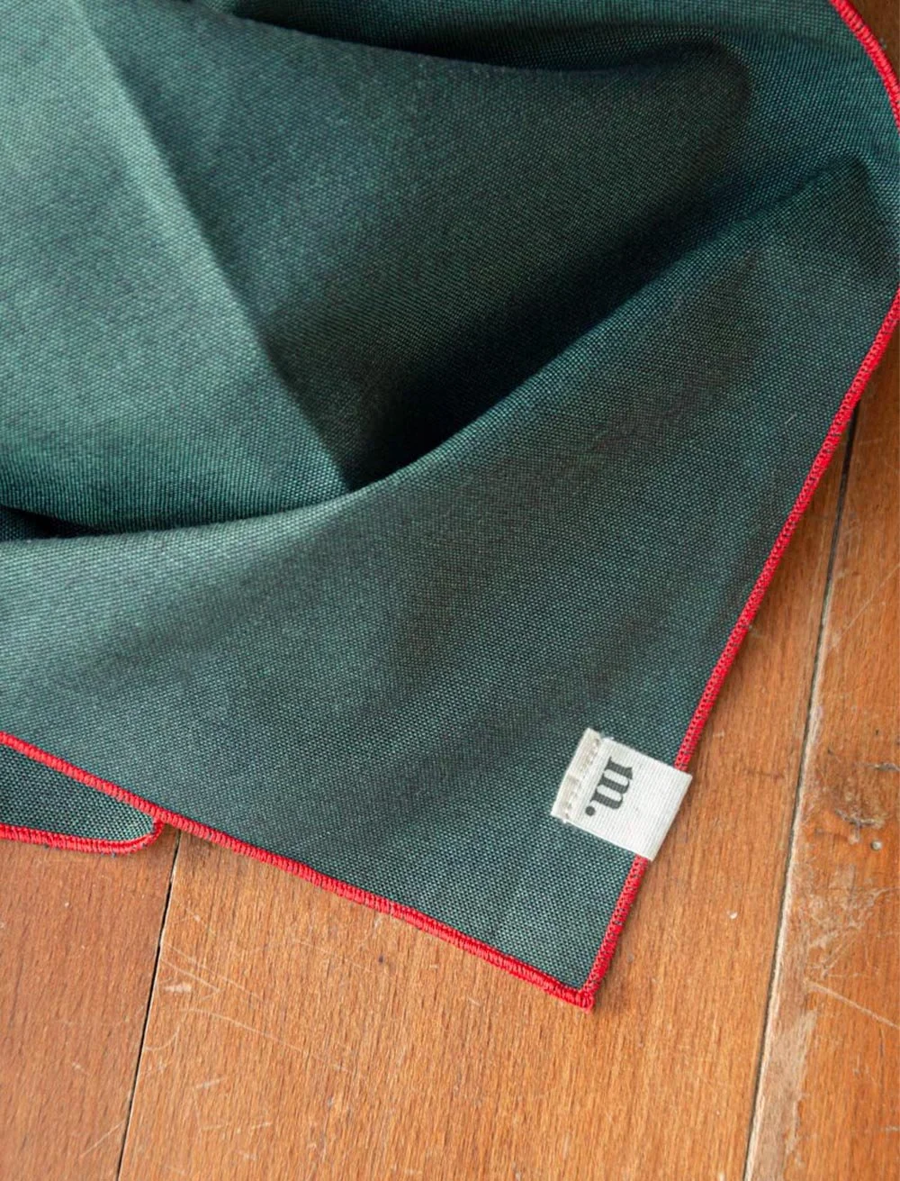 Gaspard, le foulard N°009