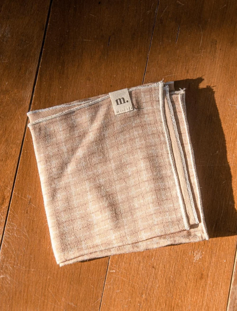 FP-Foulard-Gaspard-5-taupe-carreaux-blanc-brun-ecoresponsable-Moris.maison-1.jpg
