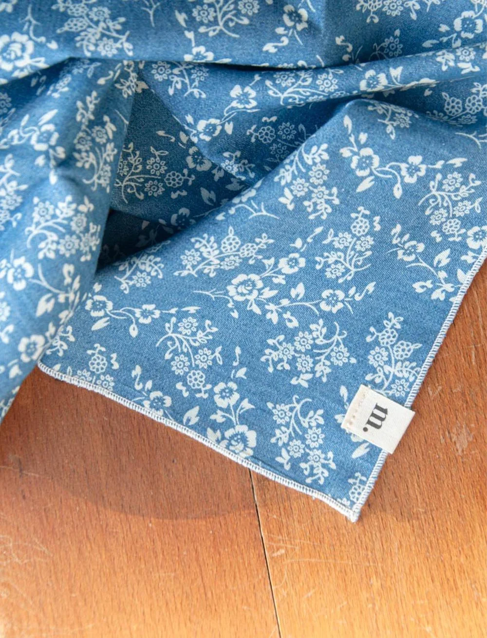 Gaspard, le foulard N°015