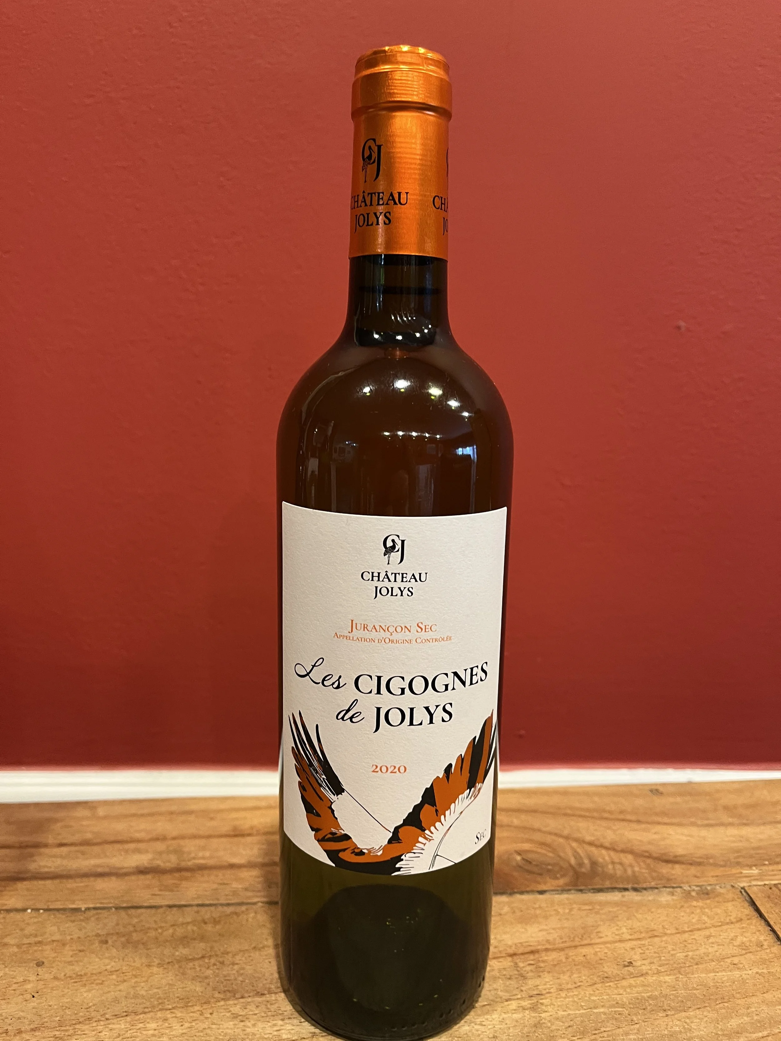 bottle of Jurançon sec wine