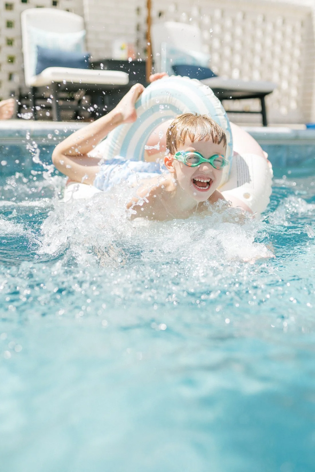 Photography tips for beginners showing how movement and genuine emotion create joyful candid photos
