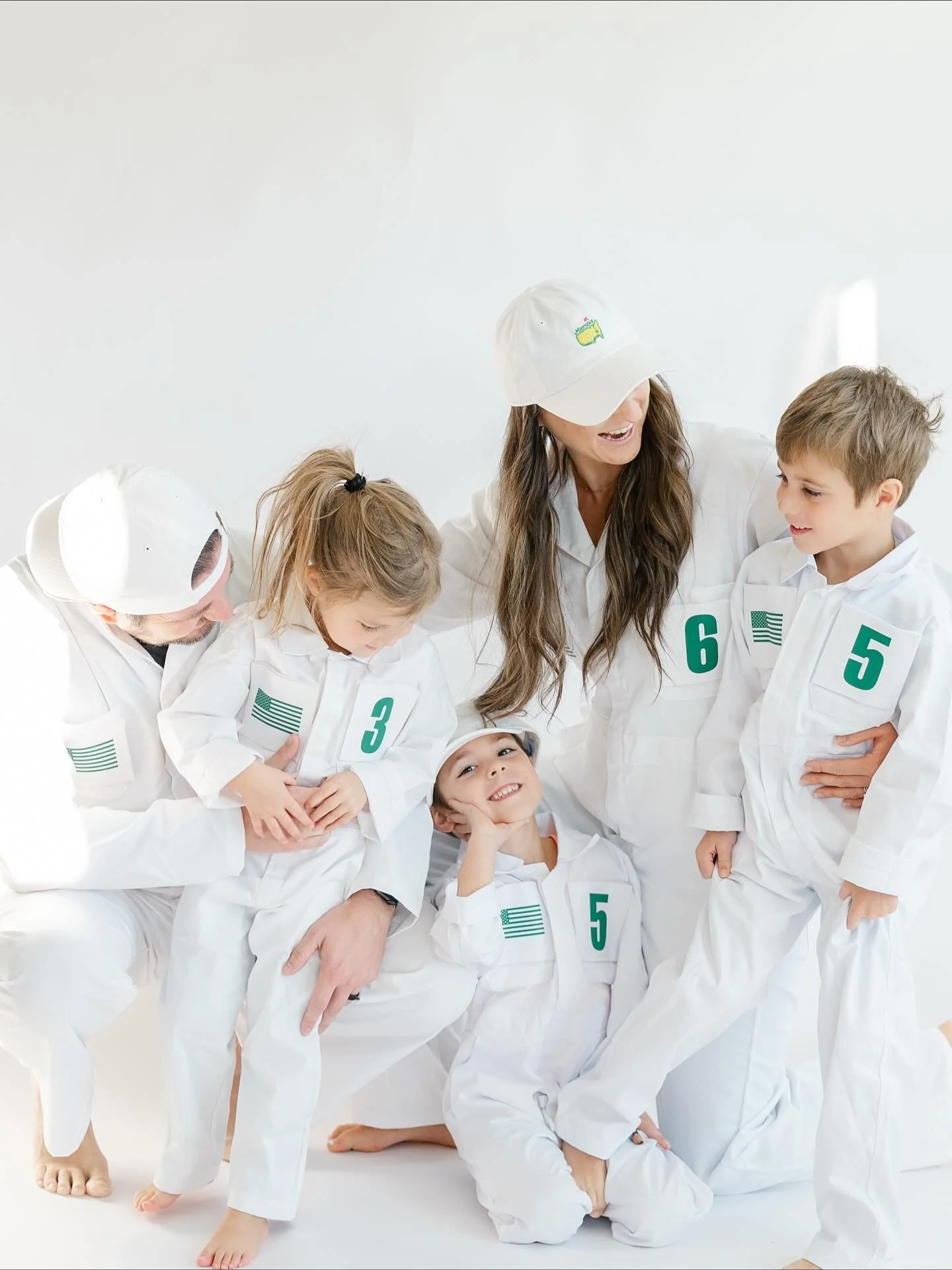 Trick or tee time??

This crew of caddies are ready to par-tee tonight ⛳️

So do you do family themes too?!