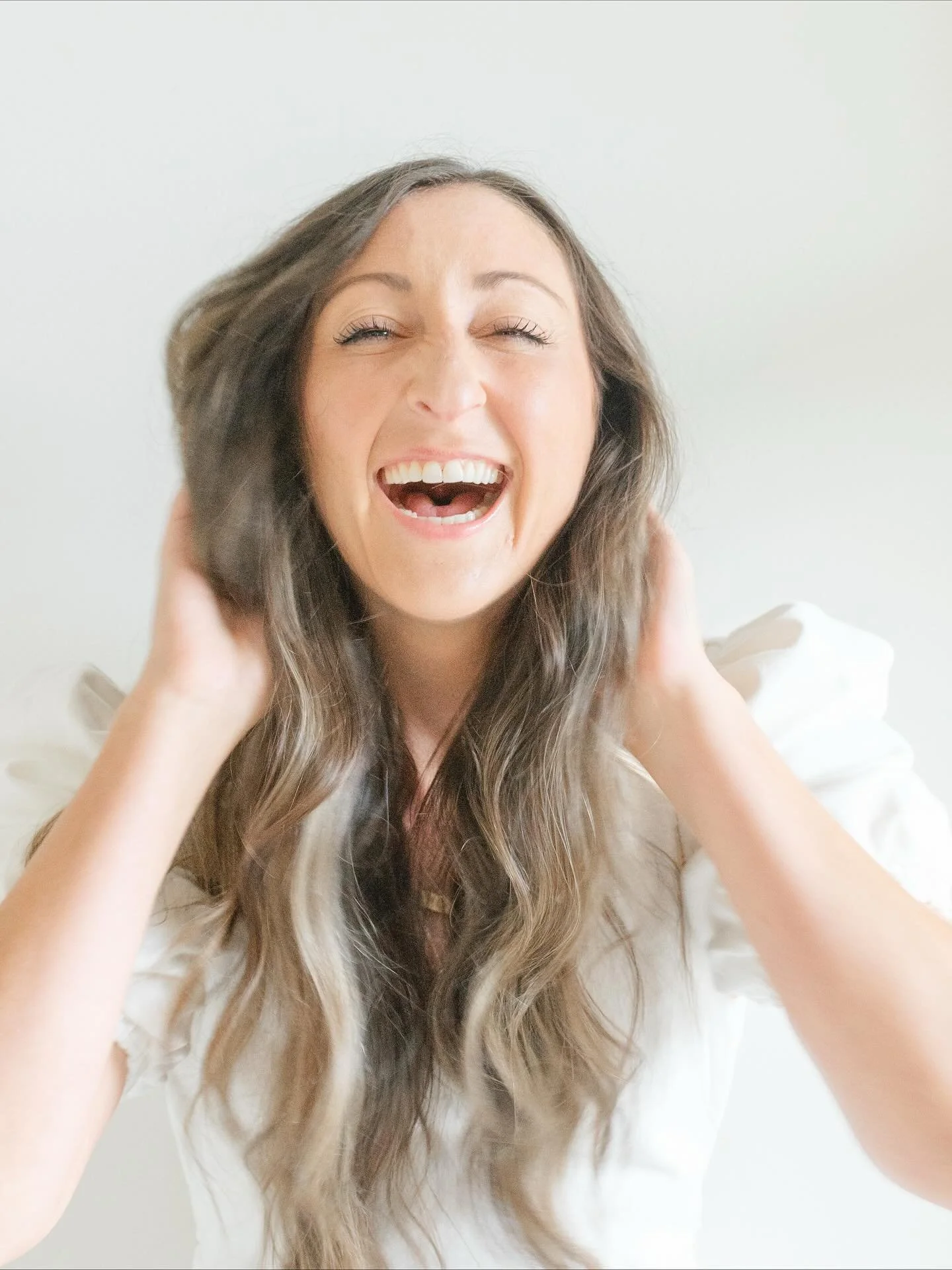 ✨ The secret&rsquo;s out!! ✨

I&rsquo;m beyond excited to share that I&rsquo;ll be a guest expert for @sabrinagebhardtphotography mastermind - Root to Rise 2026!!

I&rsquo;ll be teaching all about creating a Luxury Client Experience as well as leadin