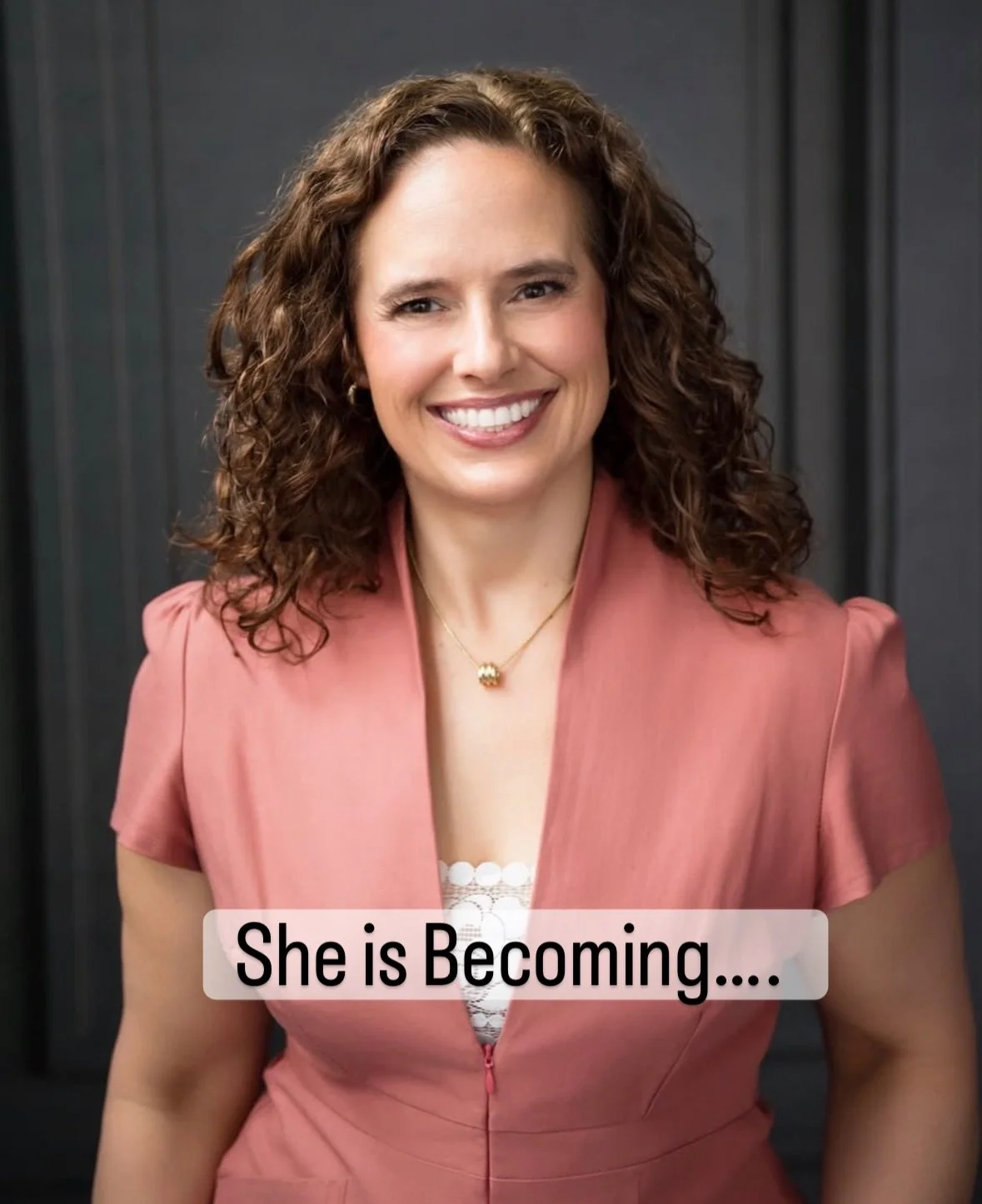 She is becoming 🤍
I LOVED seeing Kathryn @kathryn.mckechnie use her photos to announce she&rsquo;s starting her own business as a personal stylist.
Styled, Not Stressed.
Flattering outfits for real life&mdash;zero overwhelm.
Exciting news in a world