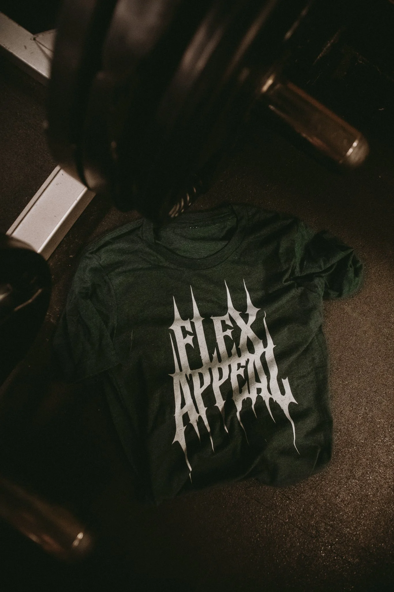 Flex Appeal Sharp Edges Tee