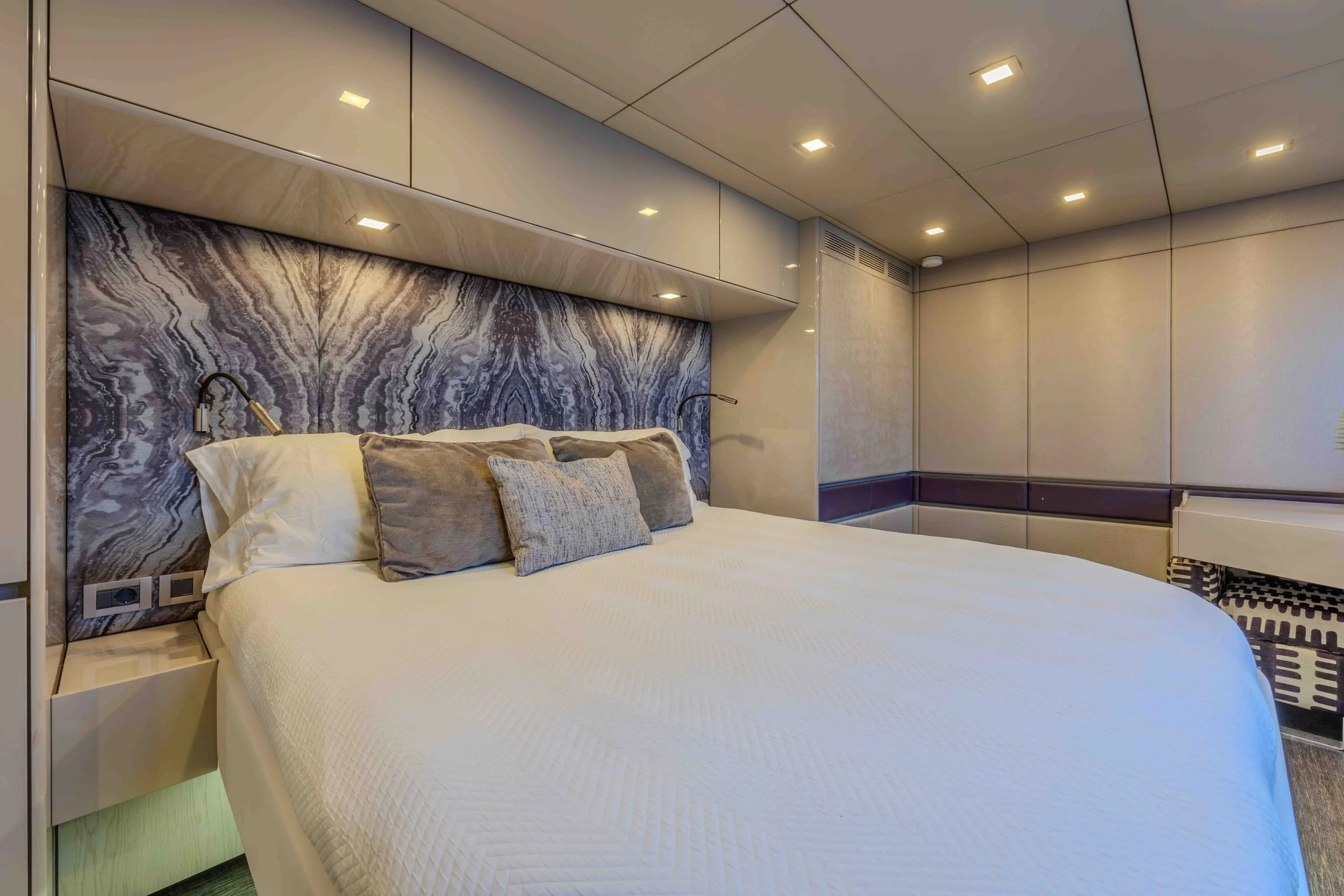 Aft Port Guest Cabin