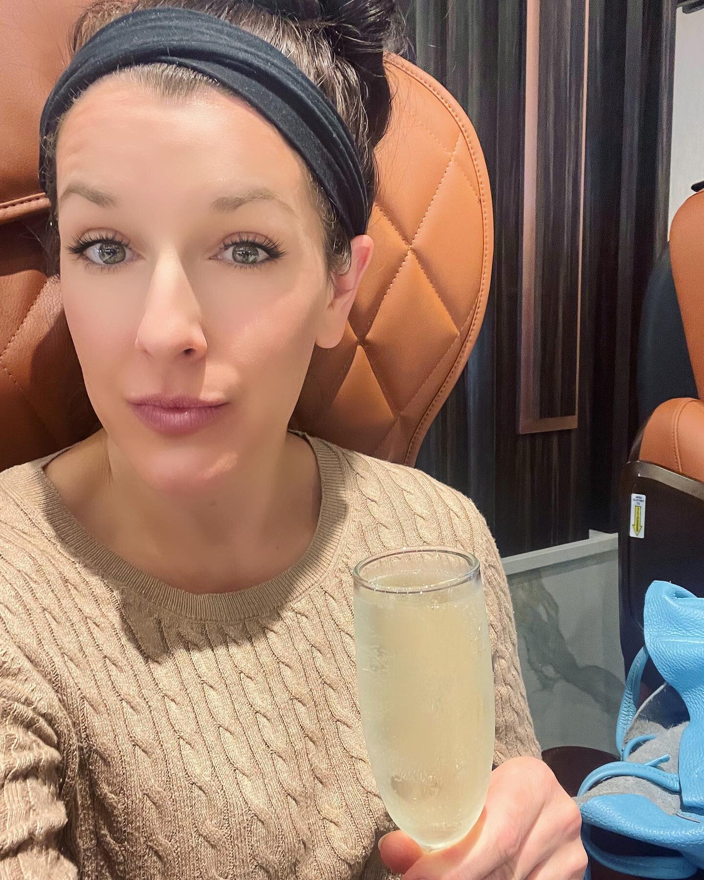 Early Mothers Day gift to myself! An intense traditional Chinese massage (she walked on my back, more please) followed by a pedicure and champagne 😌🧖🏻&zwj;♀️🧘🏻&zwj;♀️

I don&rsquo;t treat myself to things like this often and I now realize thats 