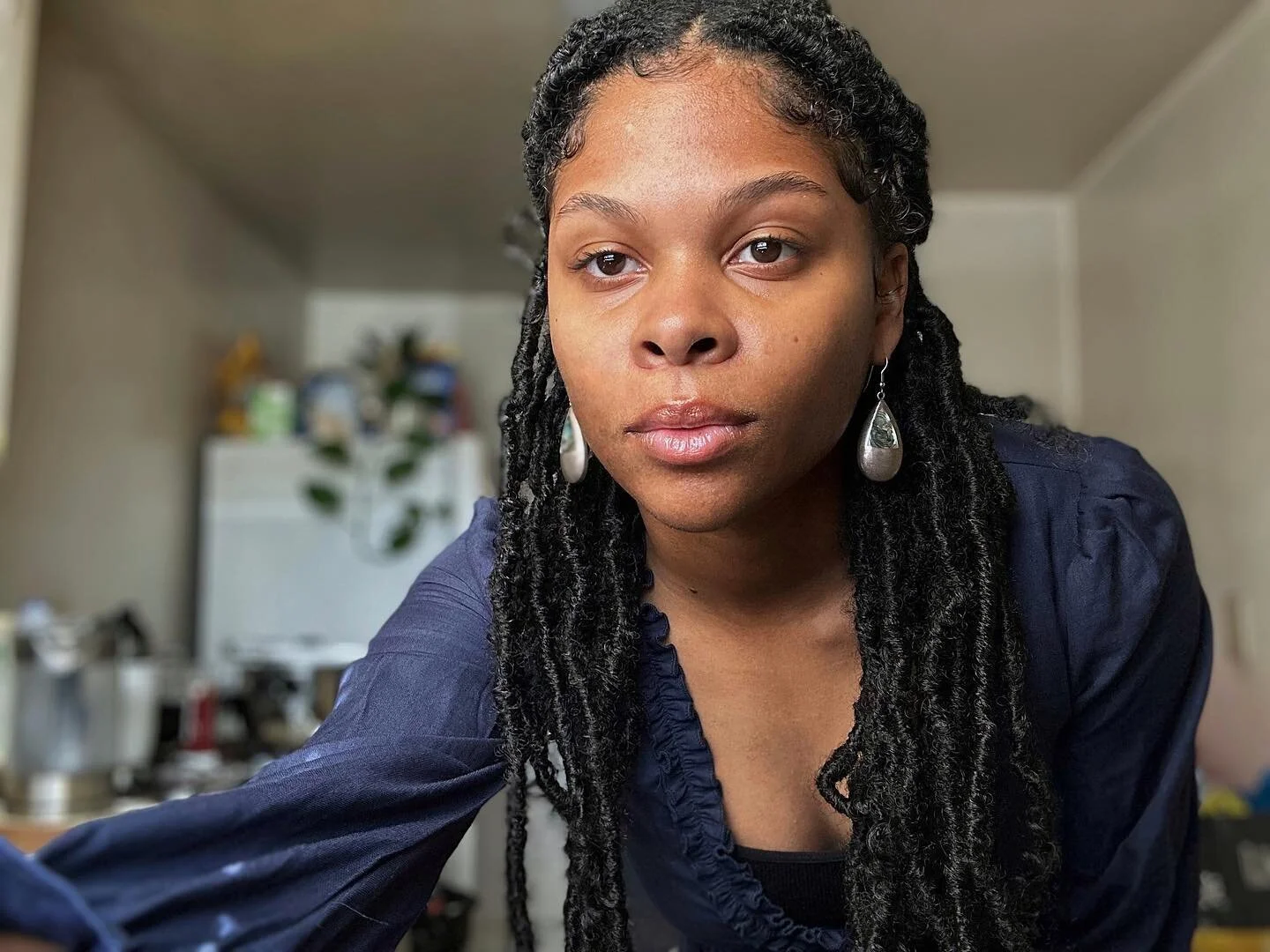 Tis a once and a blue moon selfie of the artist 😄🤗