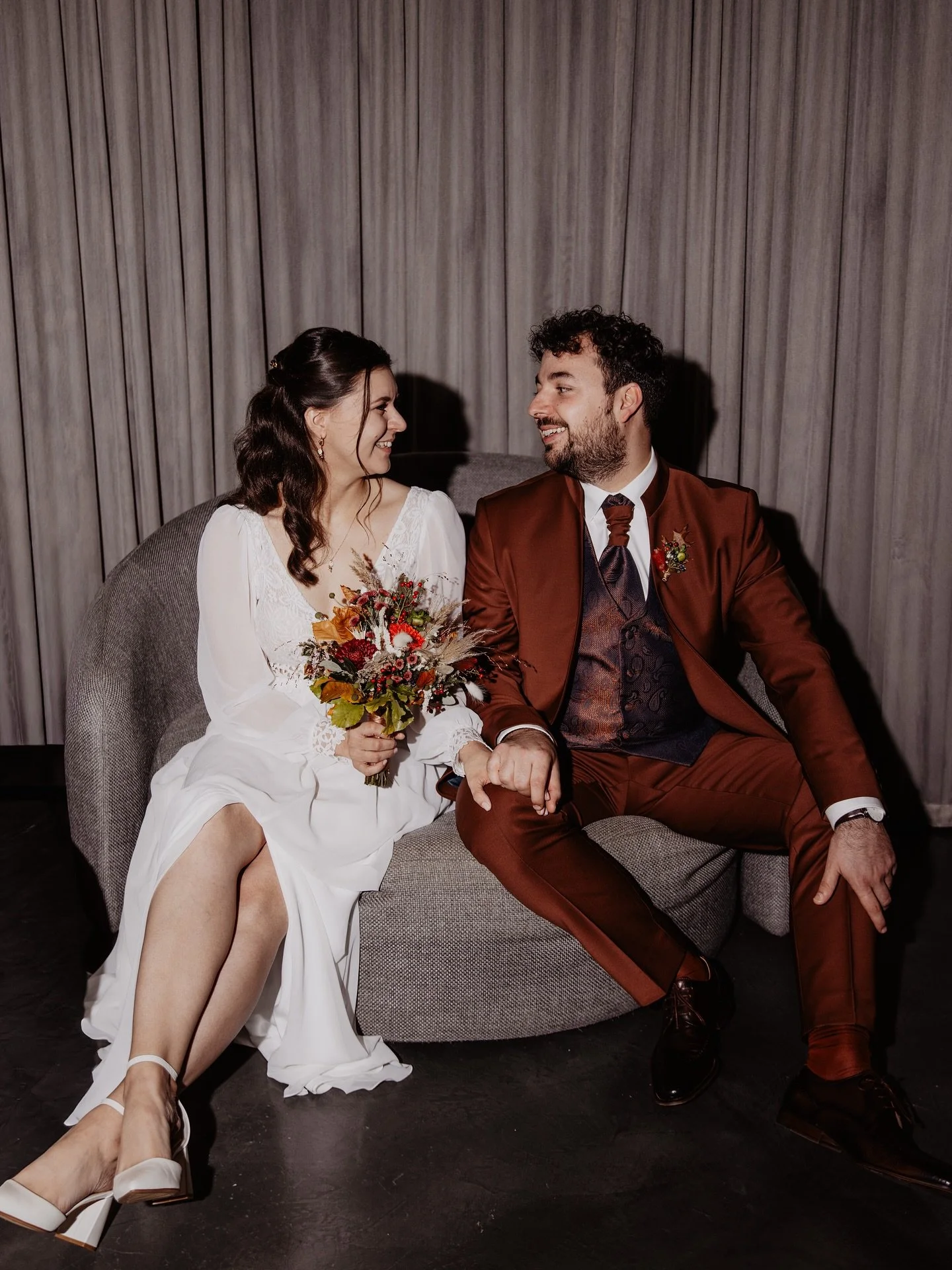 Blitzparty im Wellnessbereich vom @stadt.hotel.styria 🙈⚡️📸