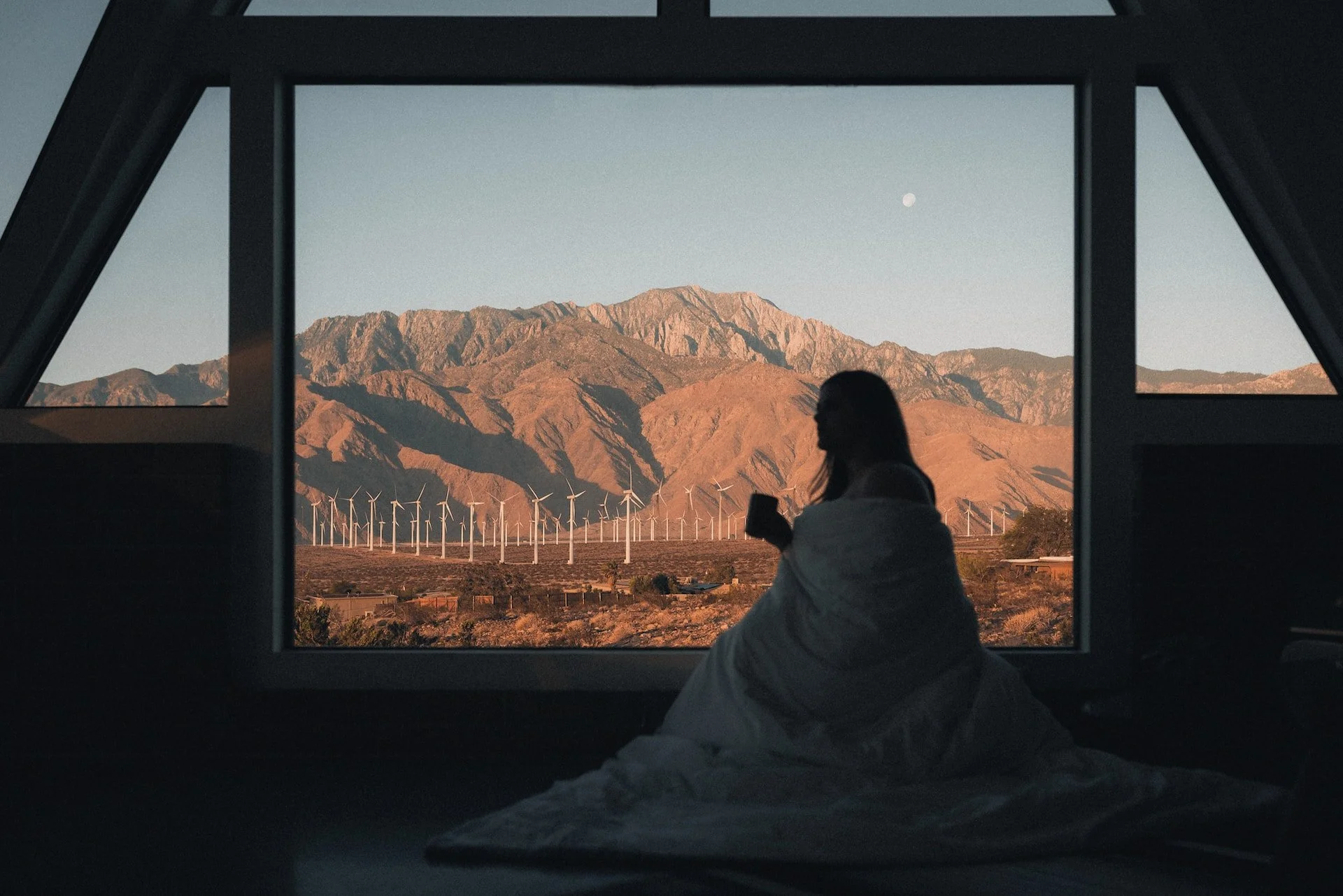 Swaphouse: Work, sleep and live anywhere
