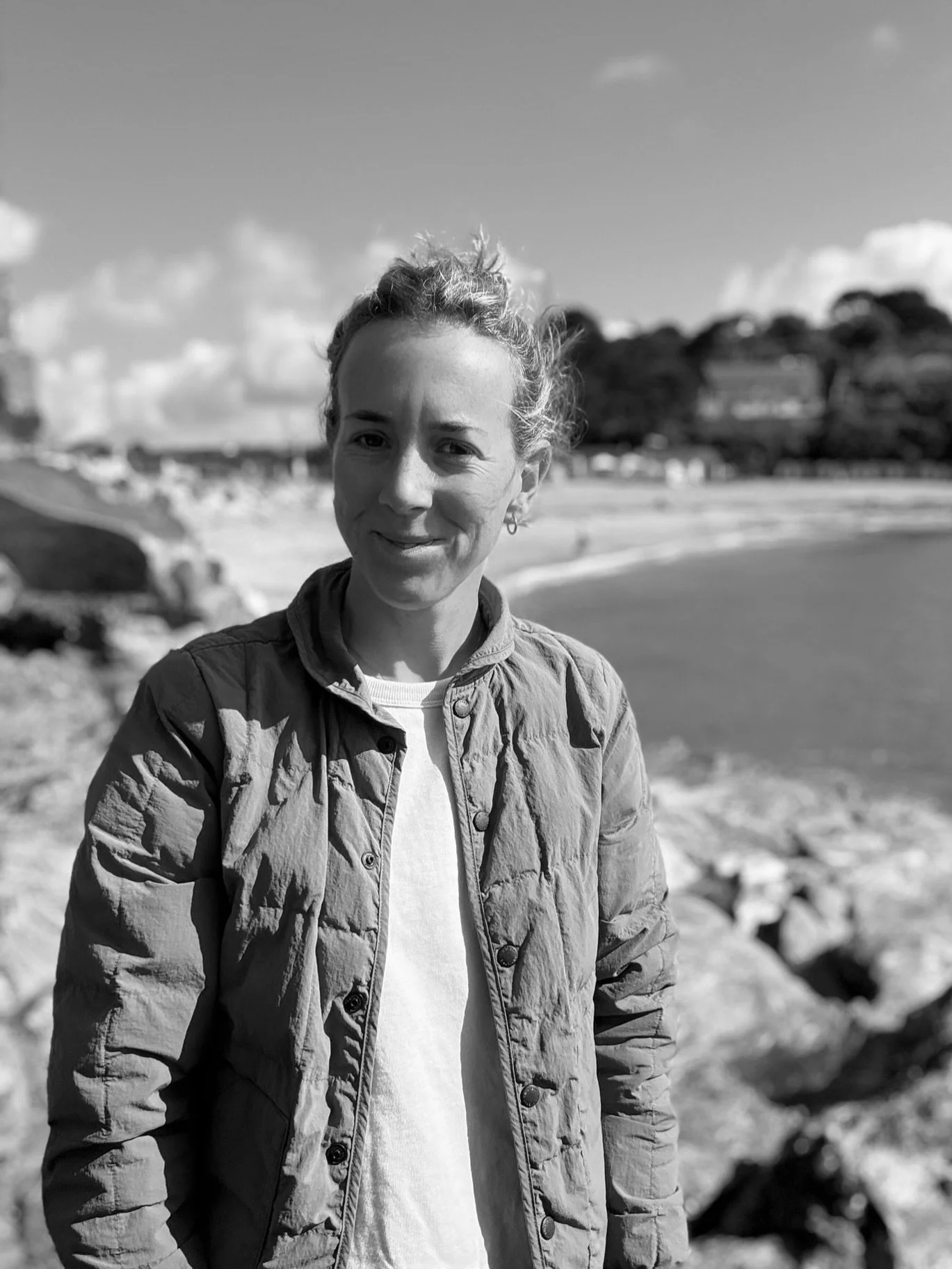 Introducing a new artist to The Summerhouse: Chloe Elliott

Chloe Elliott is an artist based in Cornwall, whose work draws heavily from the raw beauty and ever-changing character of the Cornish coastline. After beginning her studies with a Foundation