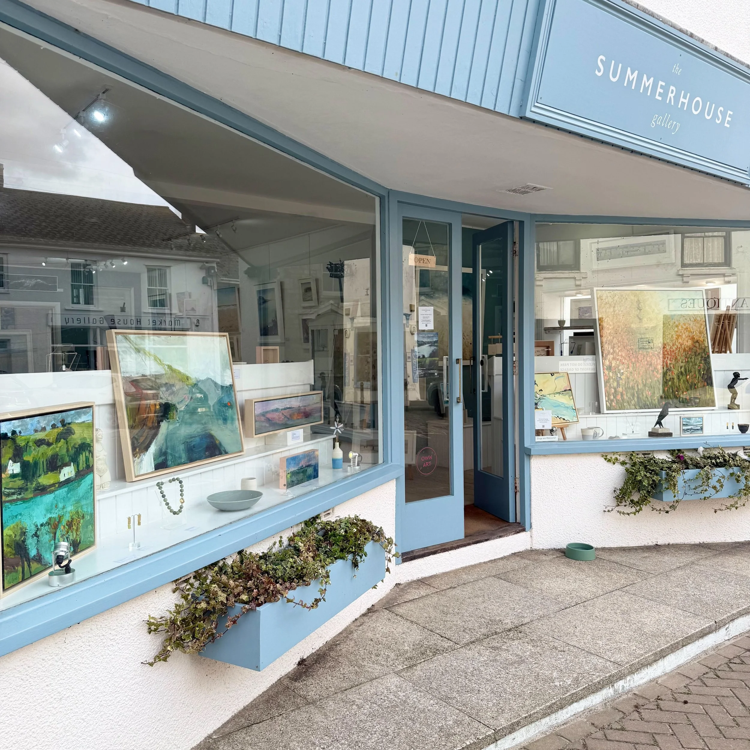 October half term ✔️ and with a weekend of sunshine ahead of us, we are looking forward to a weekend of autumnal magic ✨ 

We have had a little reshuffle in the gallery, showing new work from some of our gallery artists which is looking fabulous alon