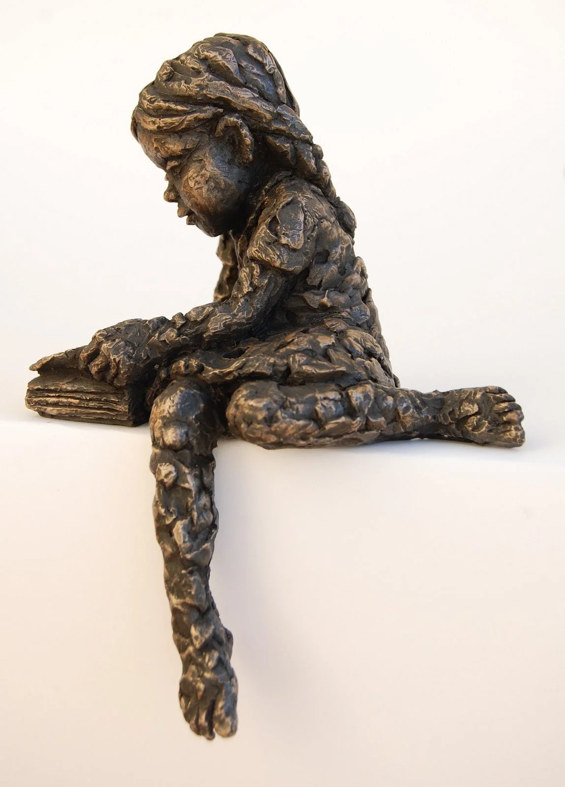 AnnaRothwell-myCatPic-Emily-Bronze Resin-14x19x10cm.jpg