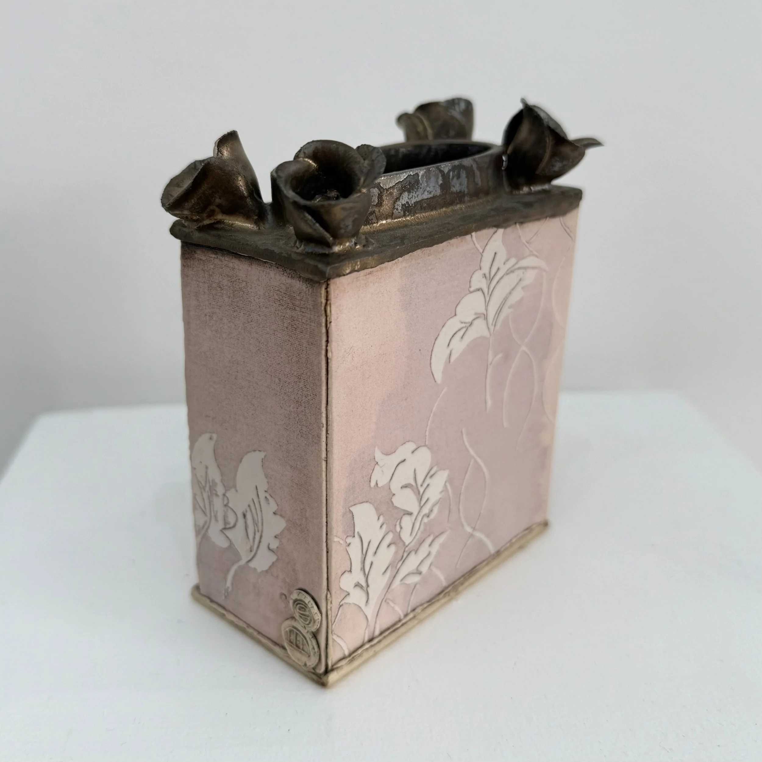 Sarah Dunstan- Pink Flower brinck vase 1.jpg