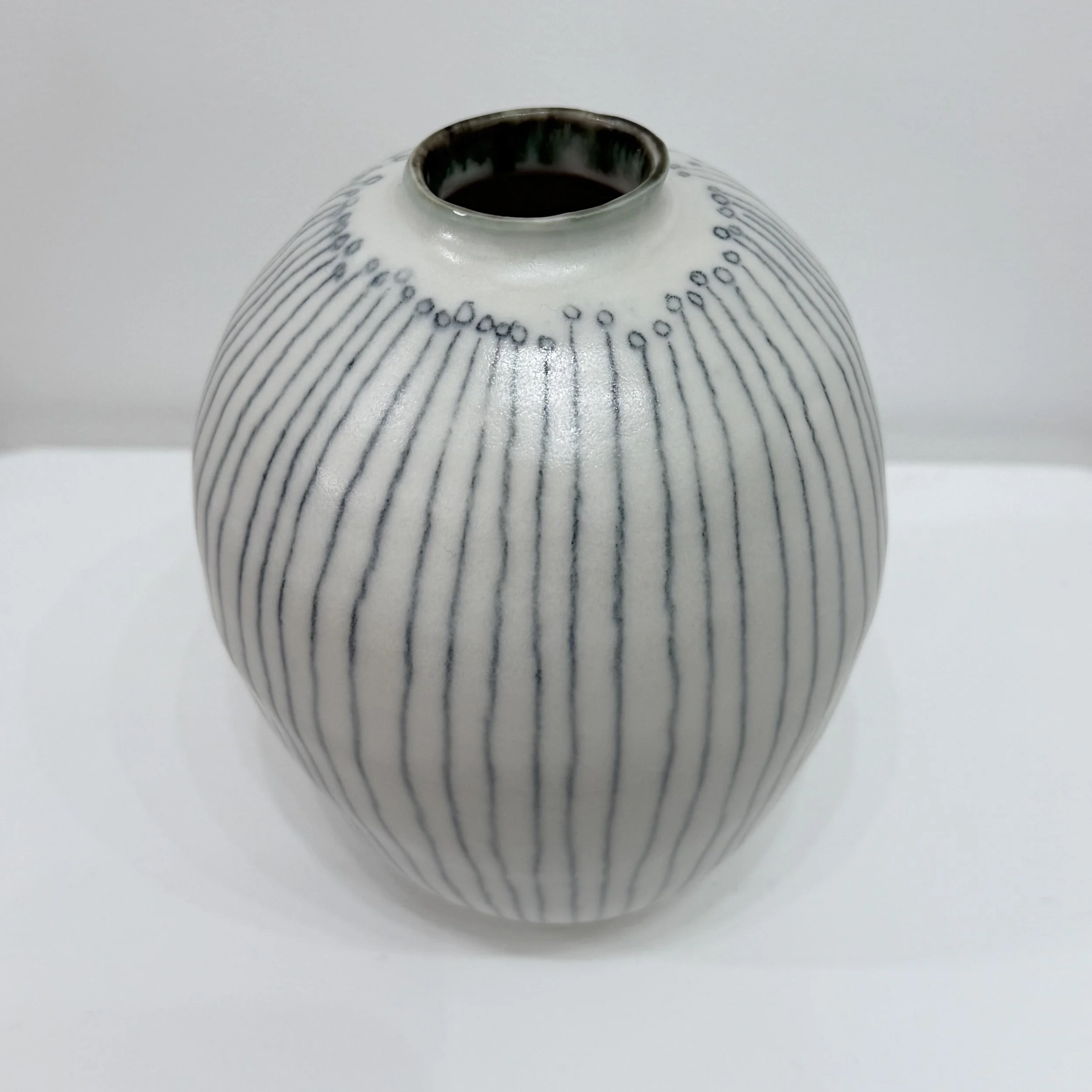 Medium Porcelain Moon Jar