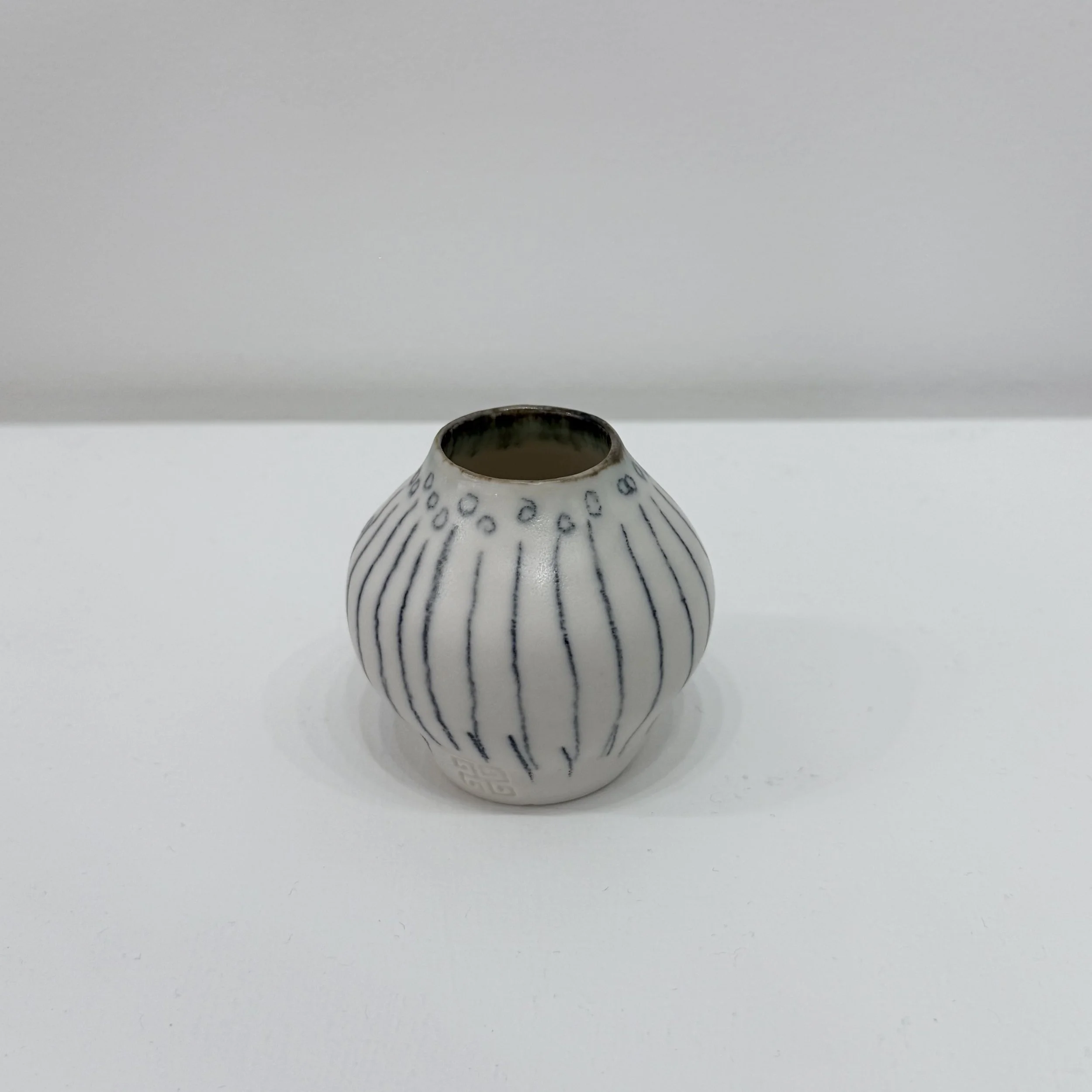 Sarah Cooling- SC09- side view.jpg