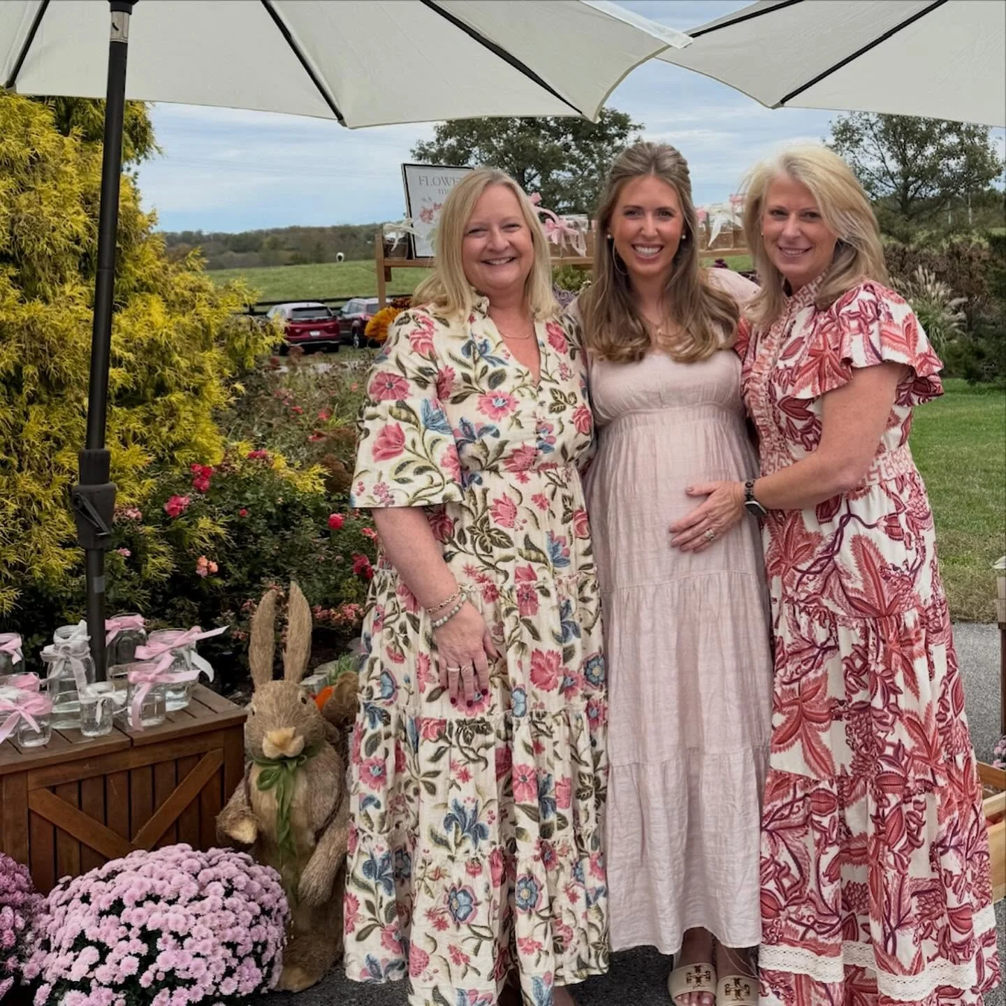 The sweetest weekend celebrating our little flower girl 🌸 Surrounded by so much love, laughter, and joy as we get ready to meet you, Lily Lain &mdash; you are already so adored and have so many amazing women in your corner💐✨

The biggest thank you 