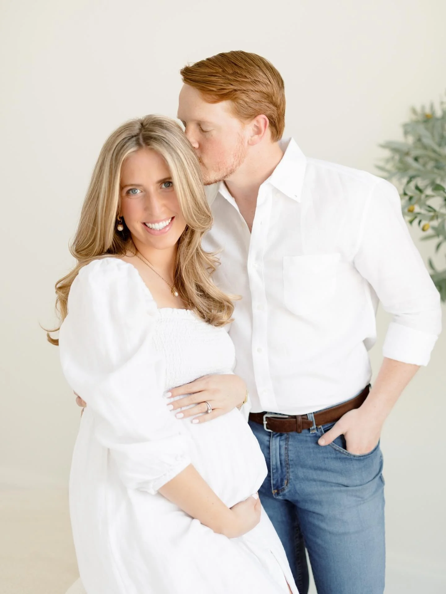 A season of gratitude made even sweeter by the little life we get to love 🤍✨ Feeling so blessed with our growing family @william_lain 

#ThankfulHeart #GrowingOurFamily #PregnancyJourney #MamaToBe #WellnessLifestyle #HolisticLiving #MindfulMotherhoo