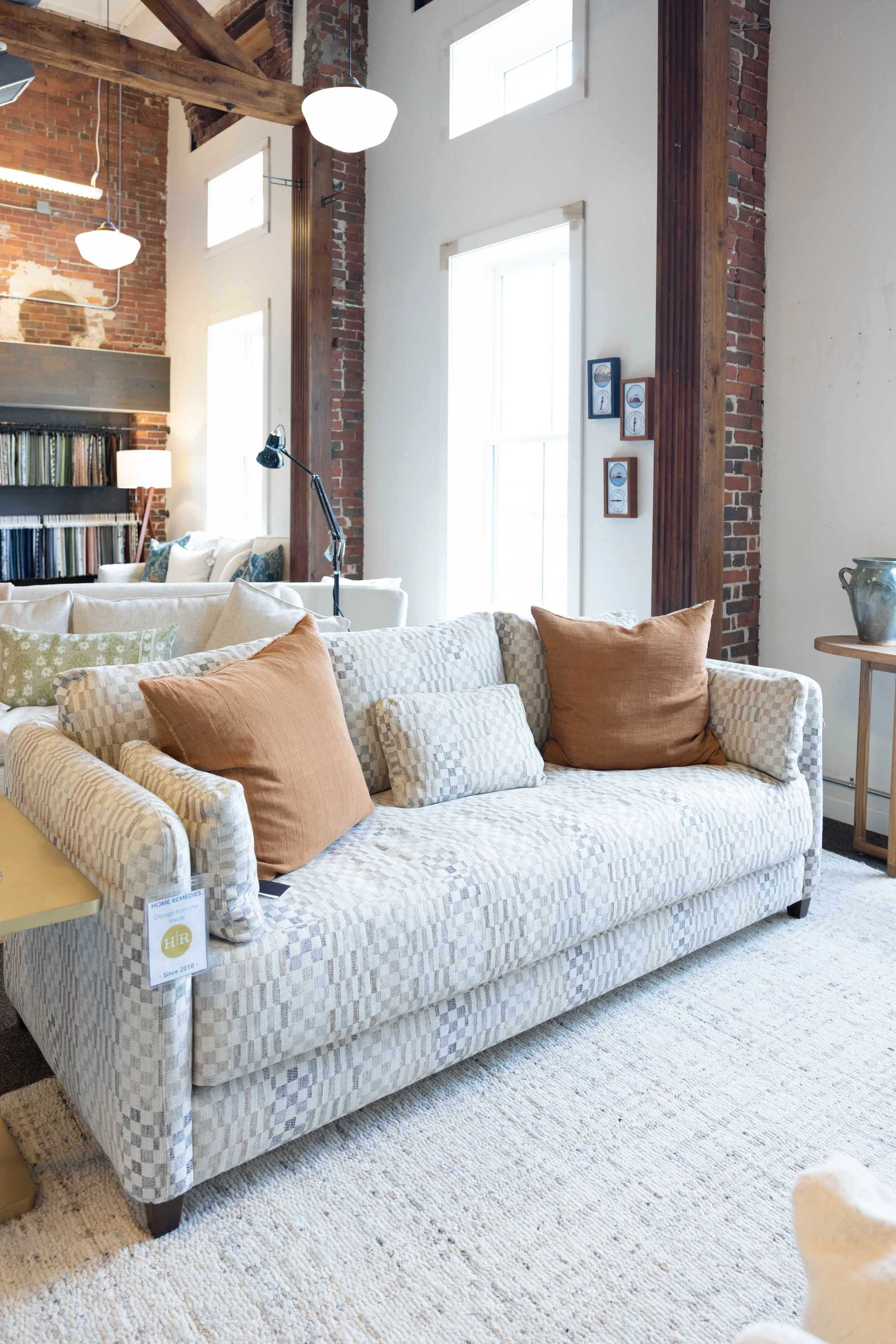 Anderson Sofa
$7265
84W 35D 28H
